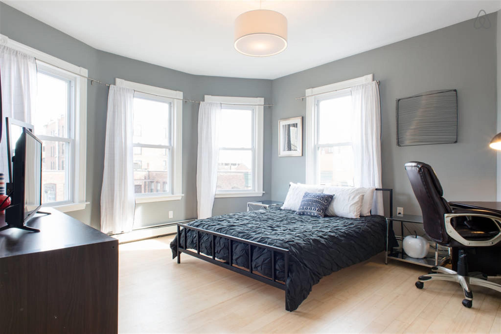 184 Green St, Central Square