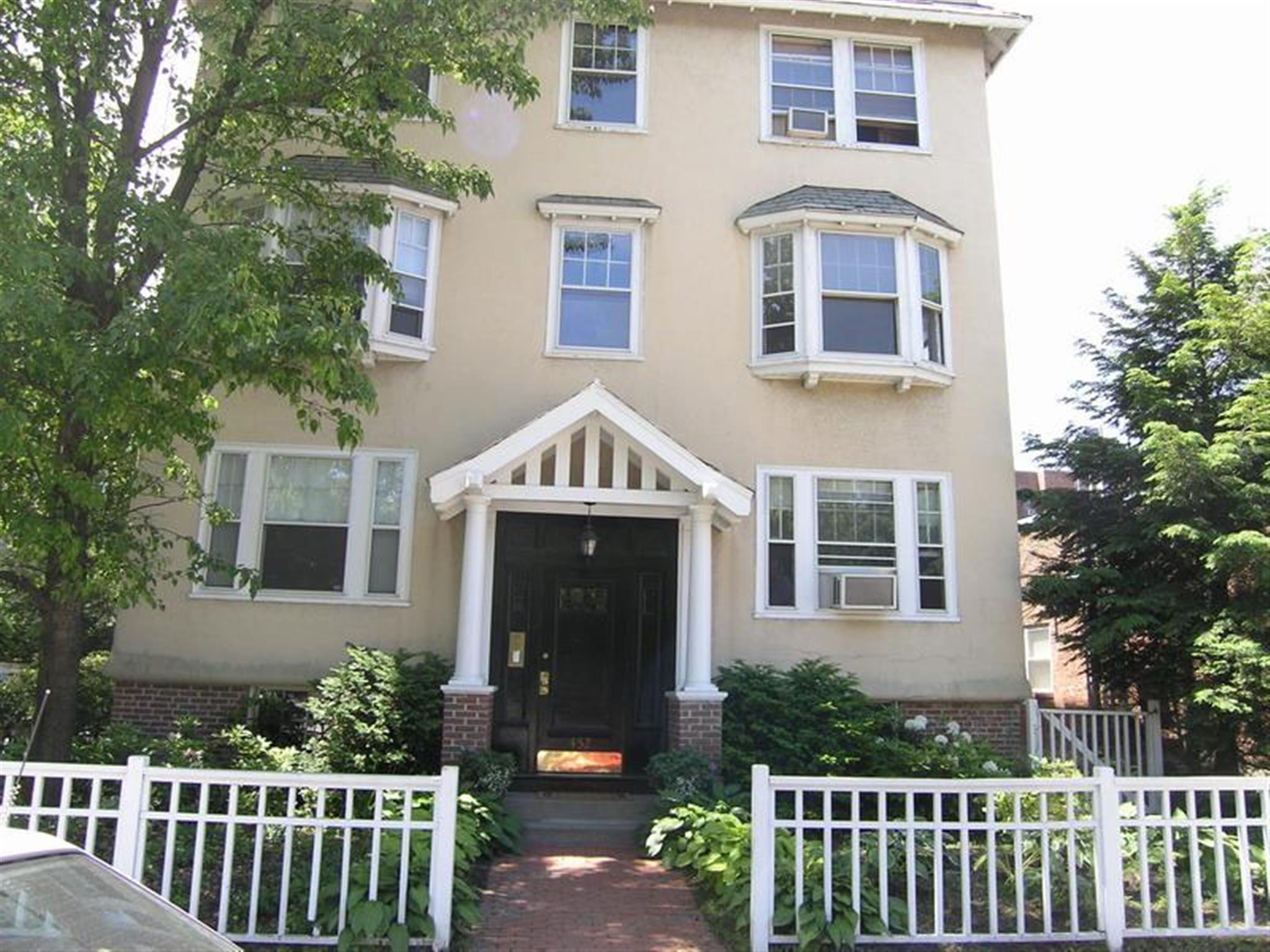 452 Broadway, Harvard Square