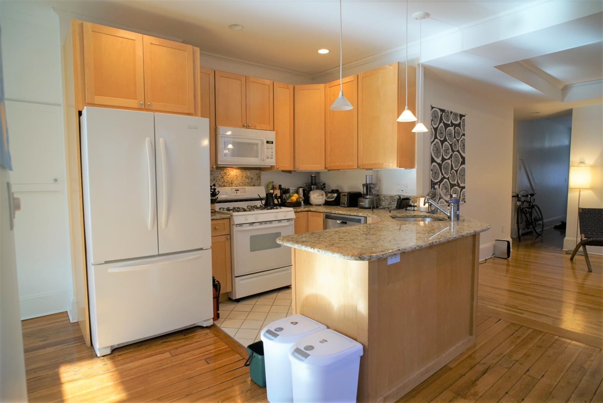 28 Healey St, Harvard Square