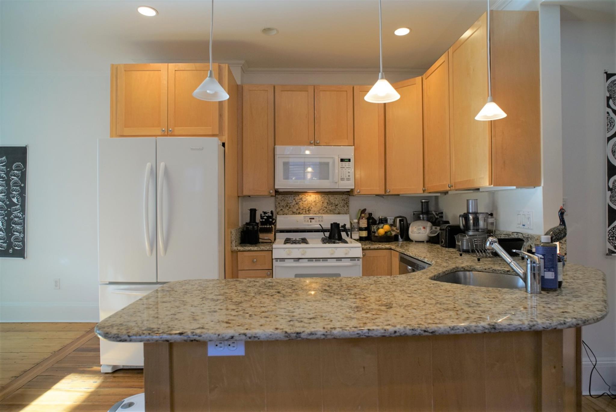 28 Healey St, Harvard Square