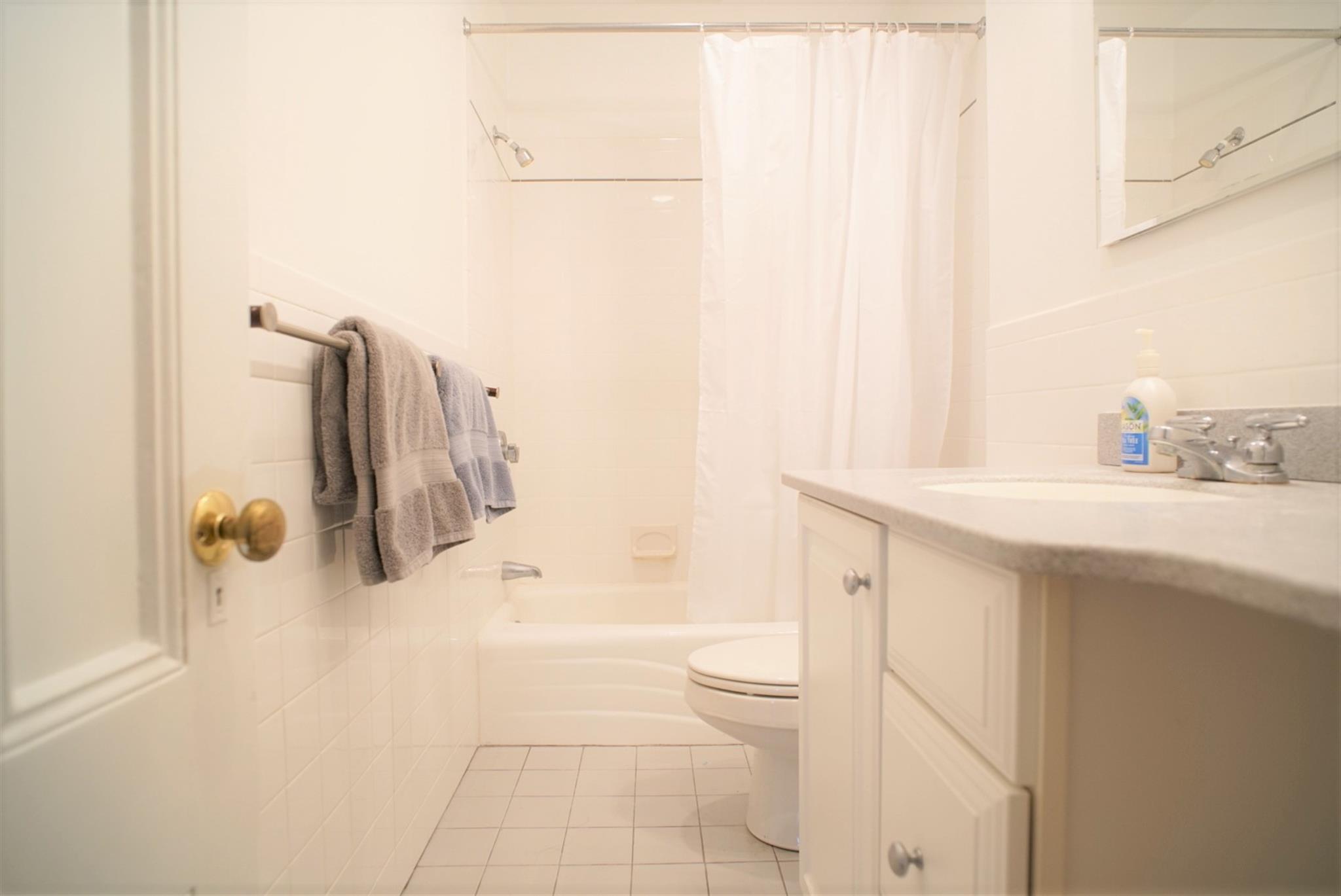 28 Healey St, Harvard Square