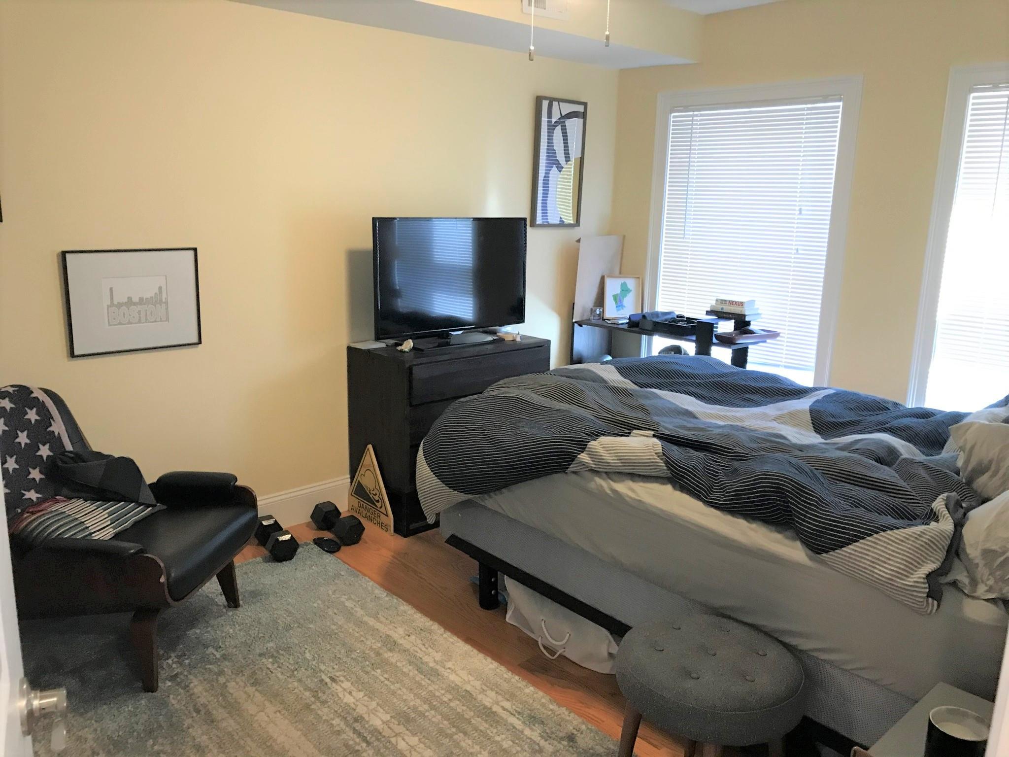 116 Holland St, Davis Square