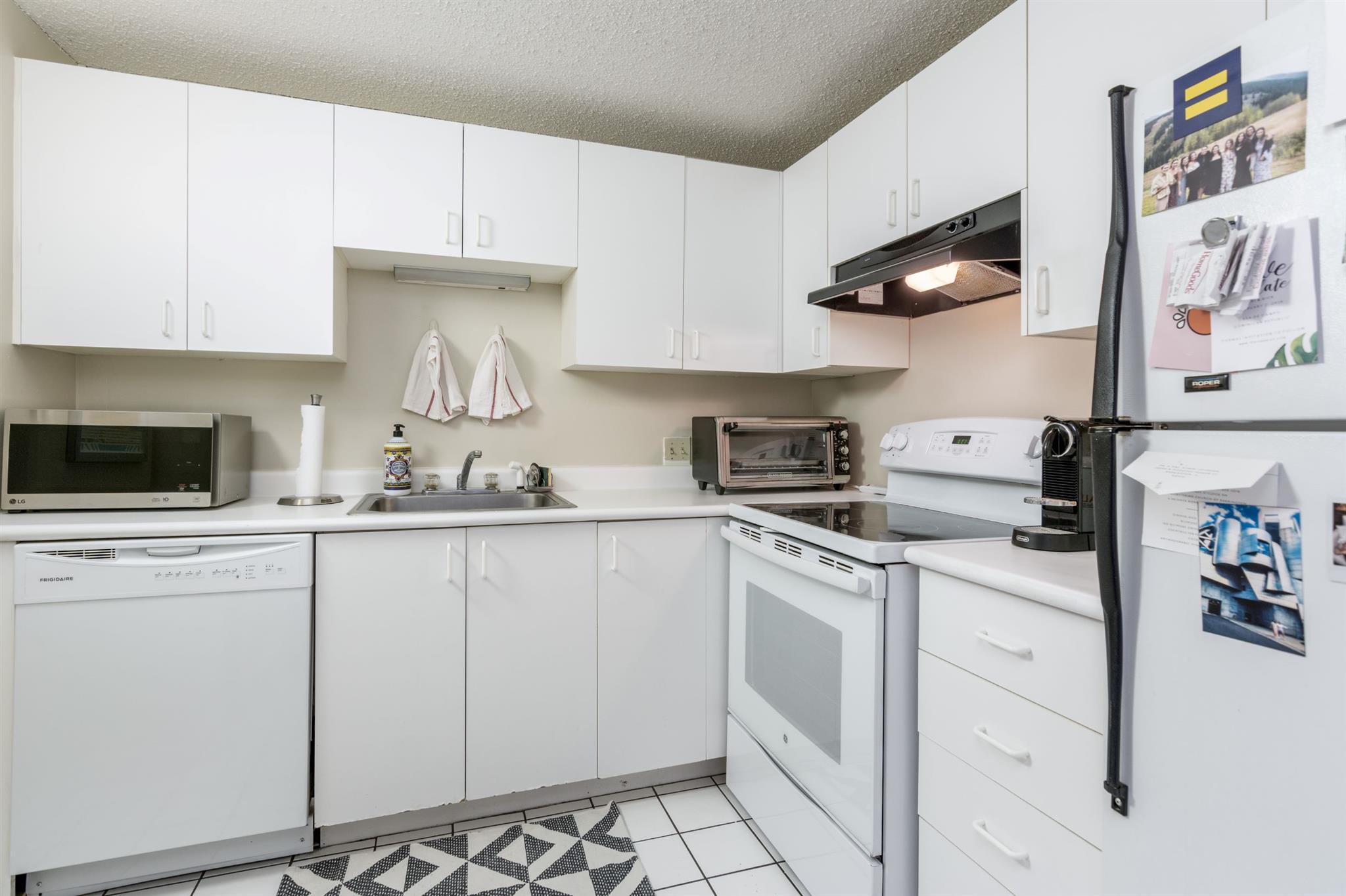 16 Elmer St, Harvard Square