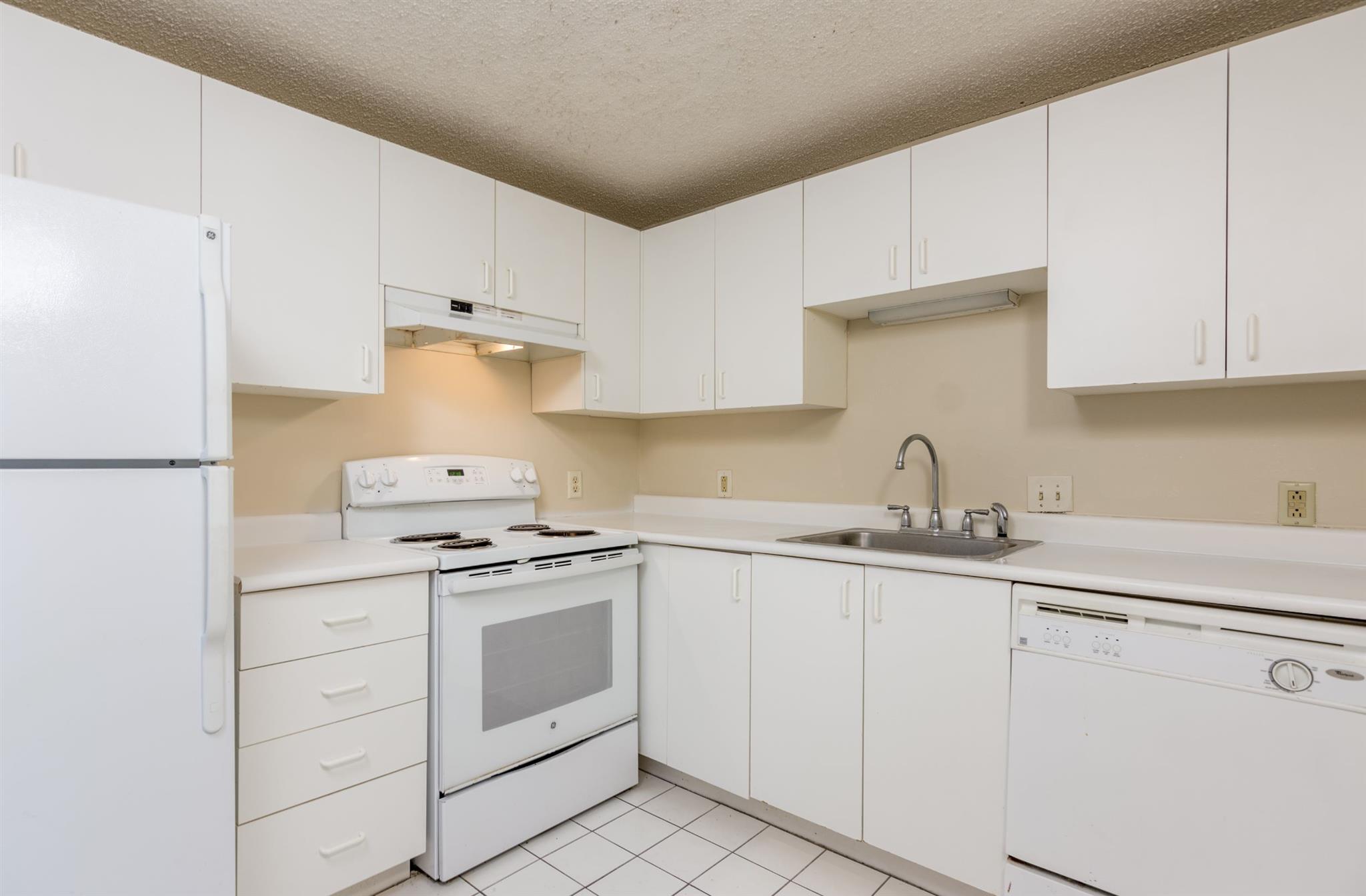 16 Elmer St, Harvard Square