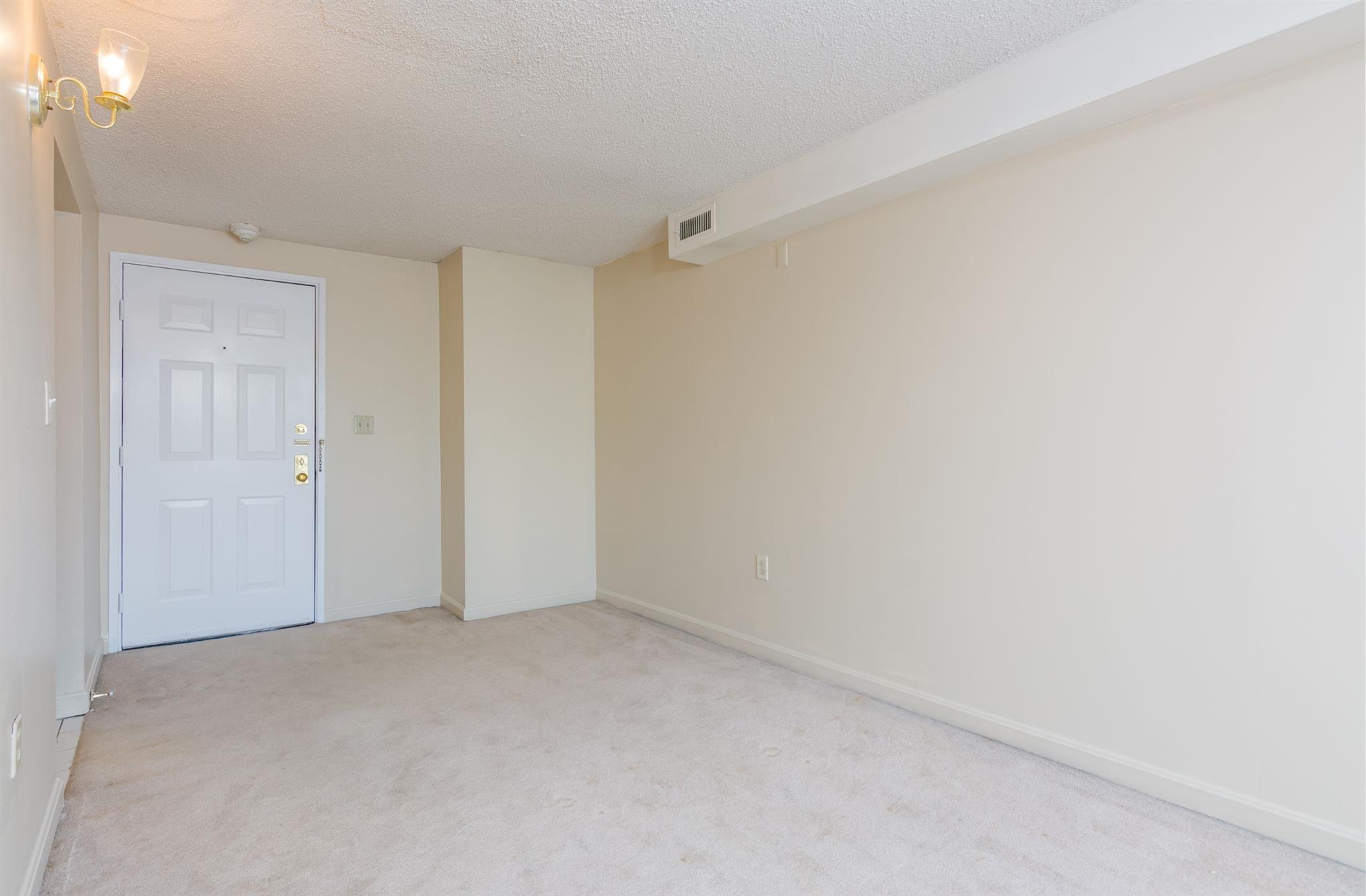 16 Elmer St, Harvard Square