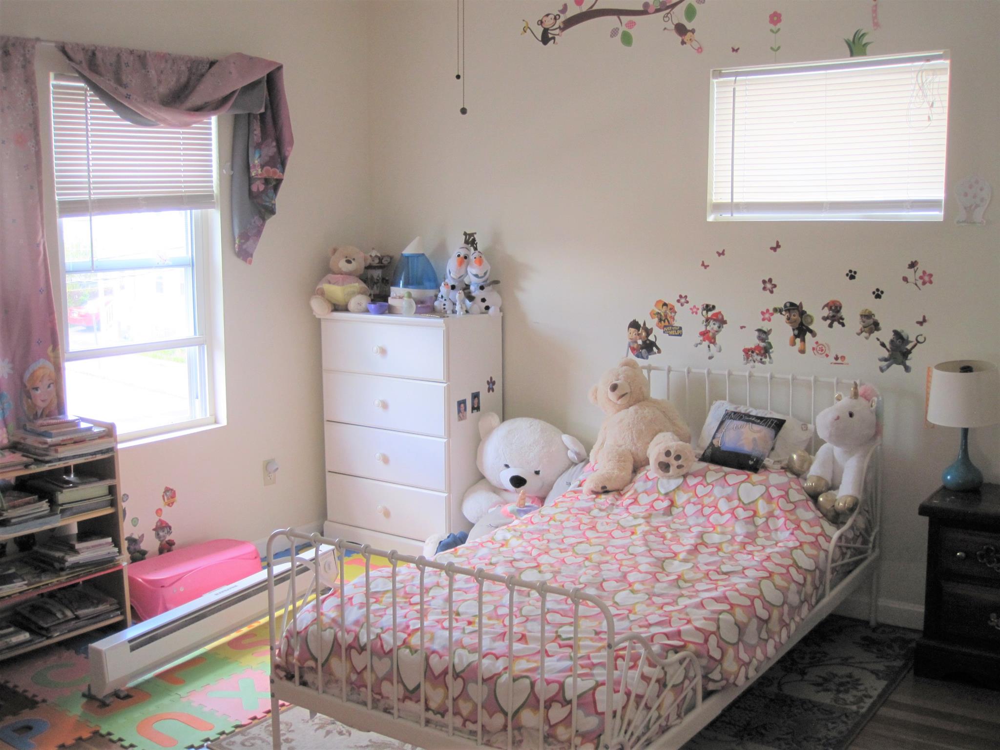 59 Windsor Rd, Medford