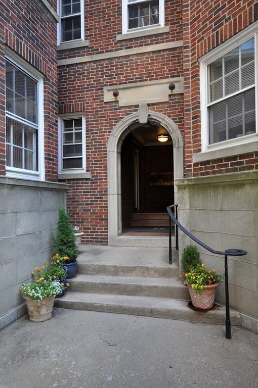 77 Martin St, Porter Square