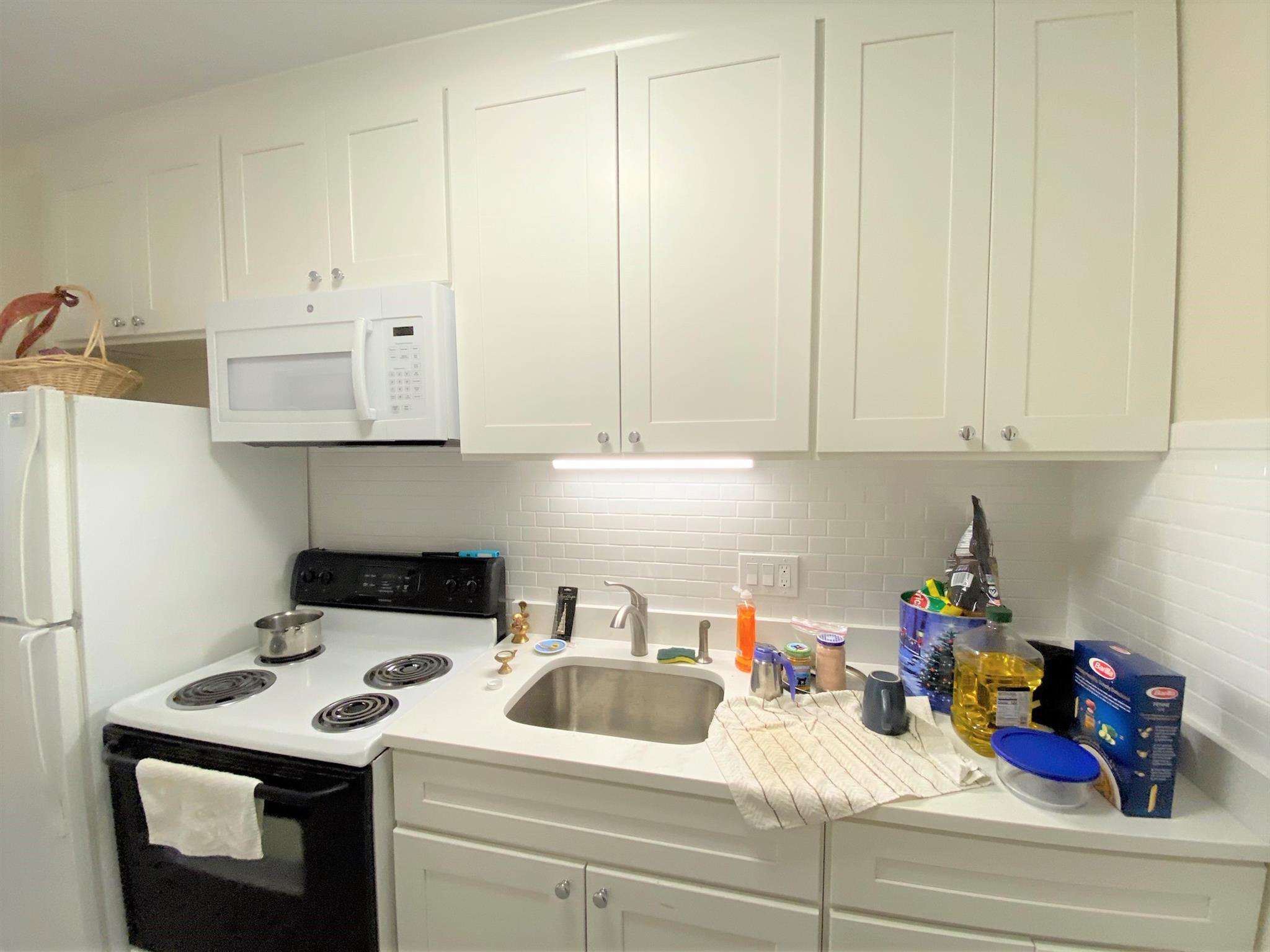 1121 Broadway, Teele Square