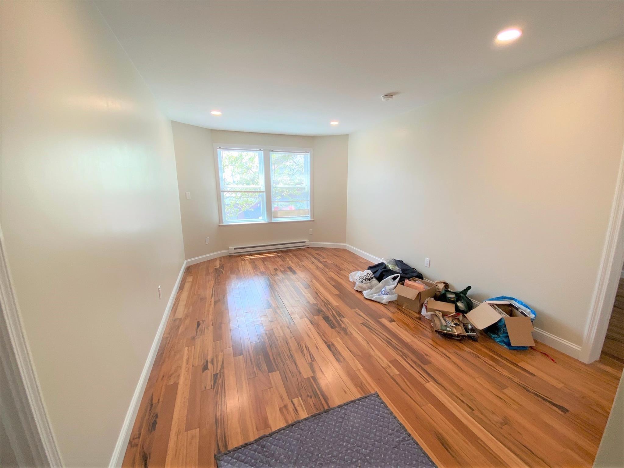 1121 Broadway, Teele Square