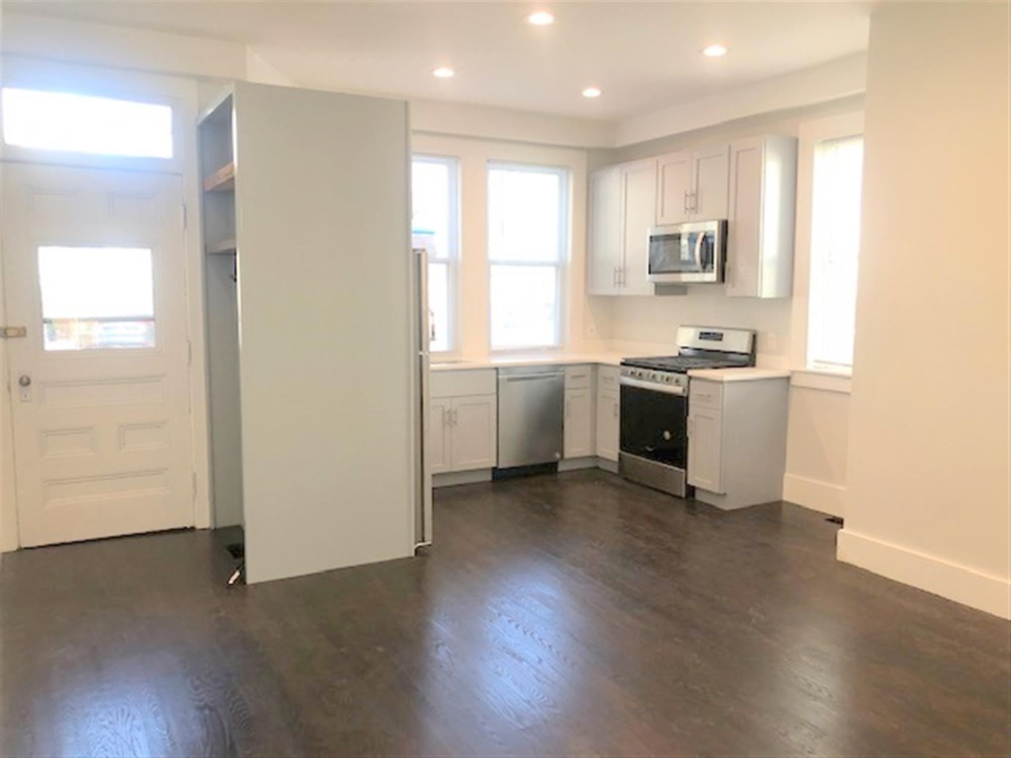 75 Kinnaird St, Central Square