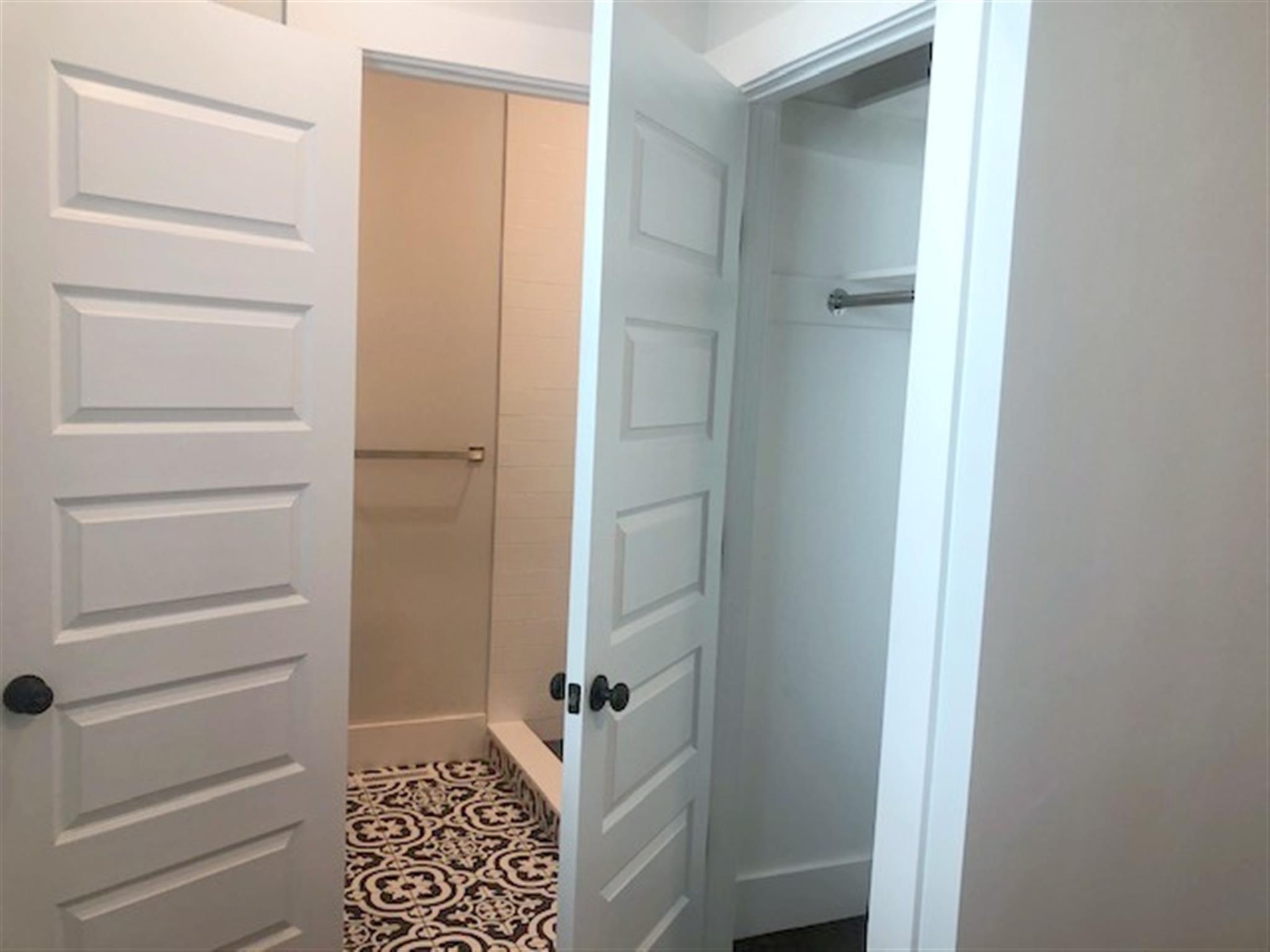 75 Kinnaird St, Central Square