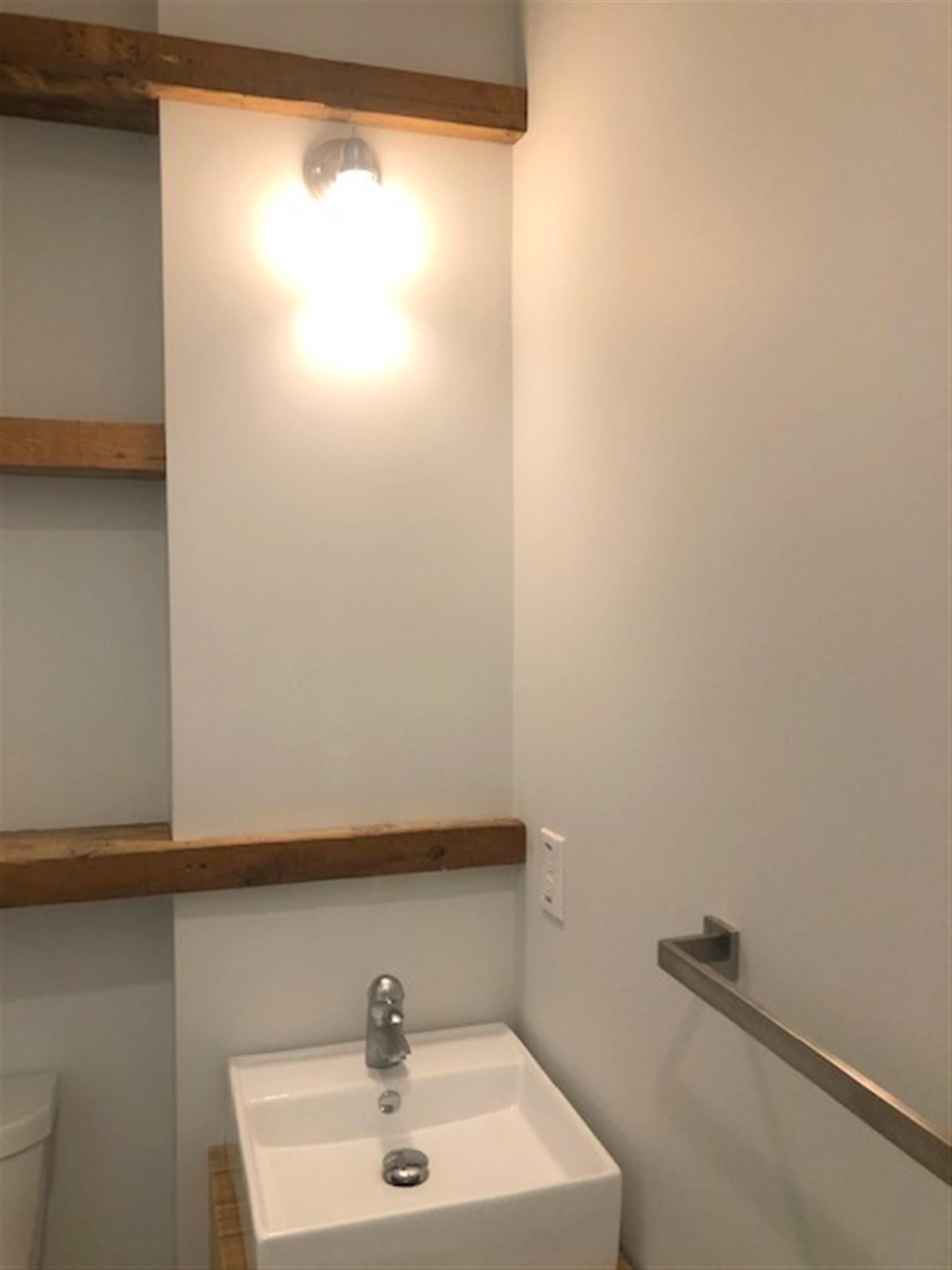 75 Kinnaird St, Central Square