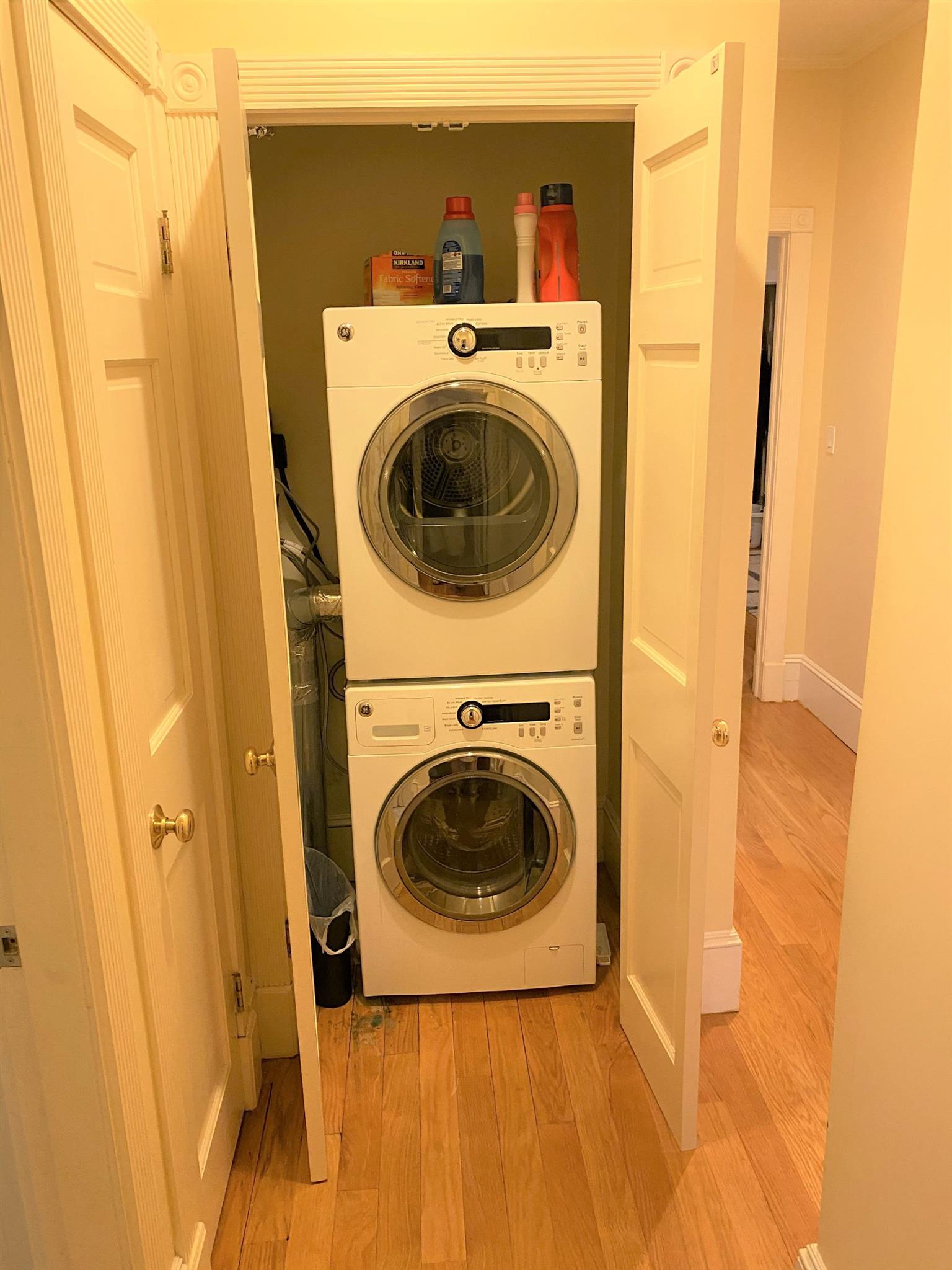 52 Maple Ave, Mid Cambridge