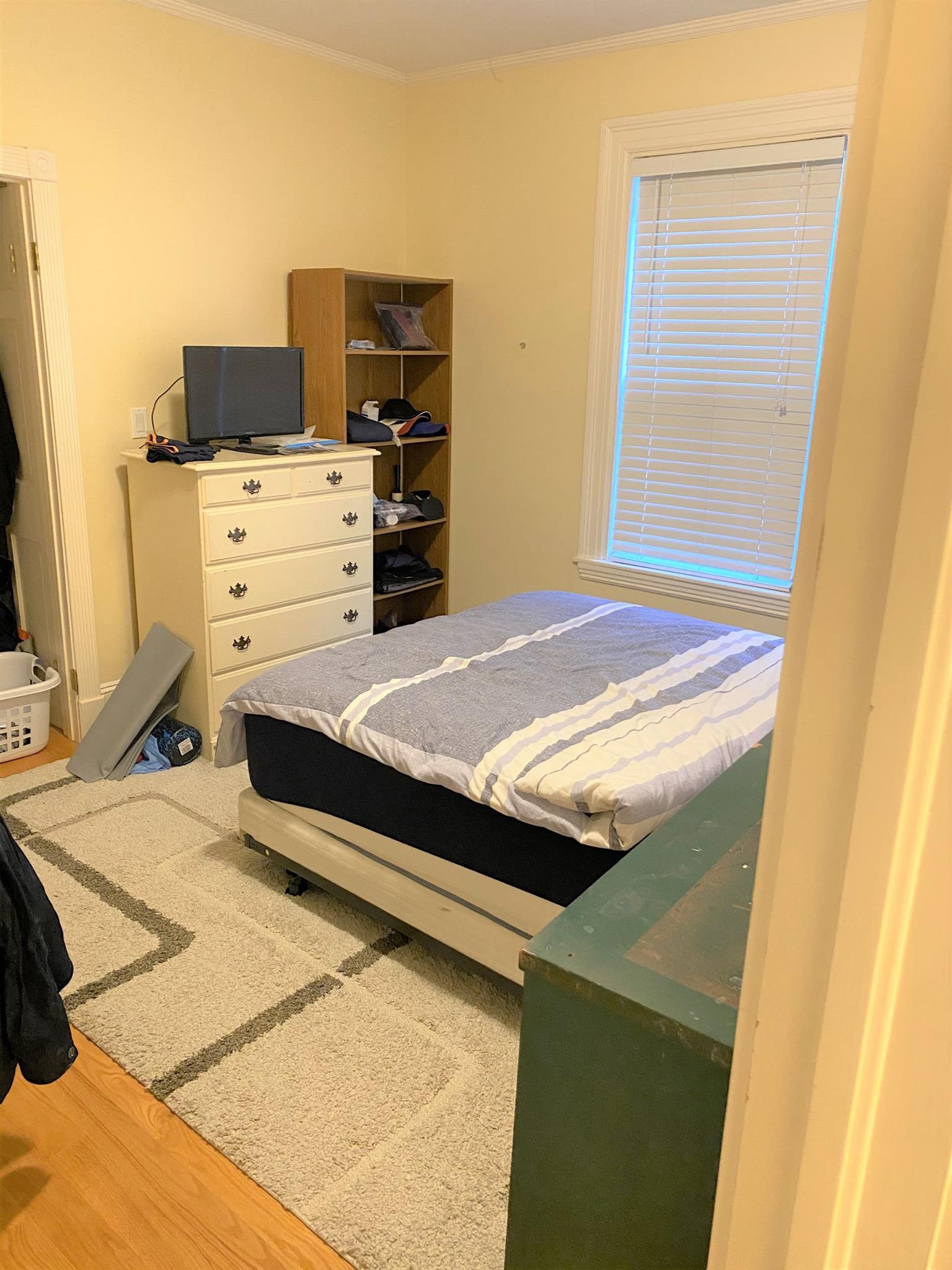 52 Maple Ave, Mid Cambridge