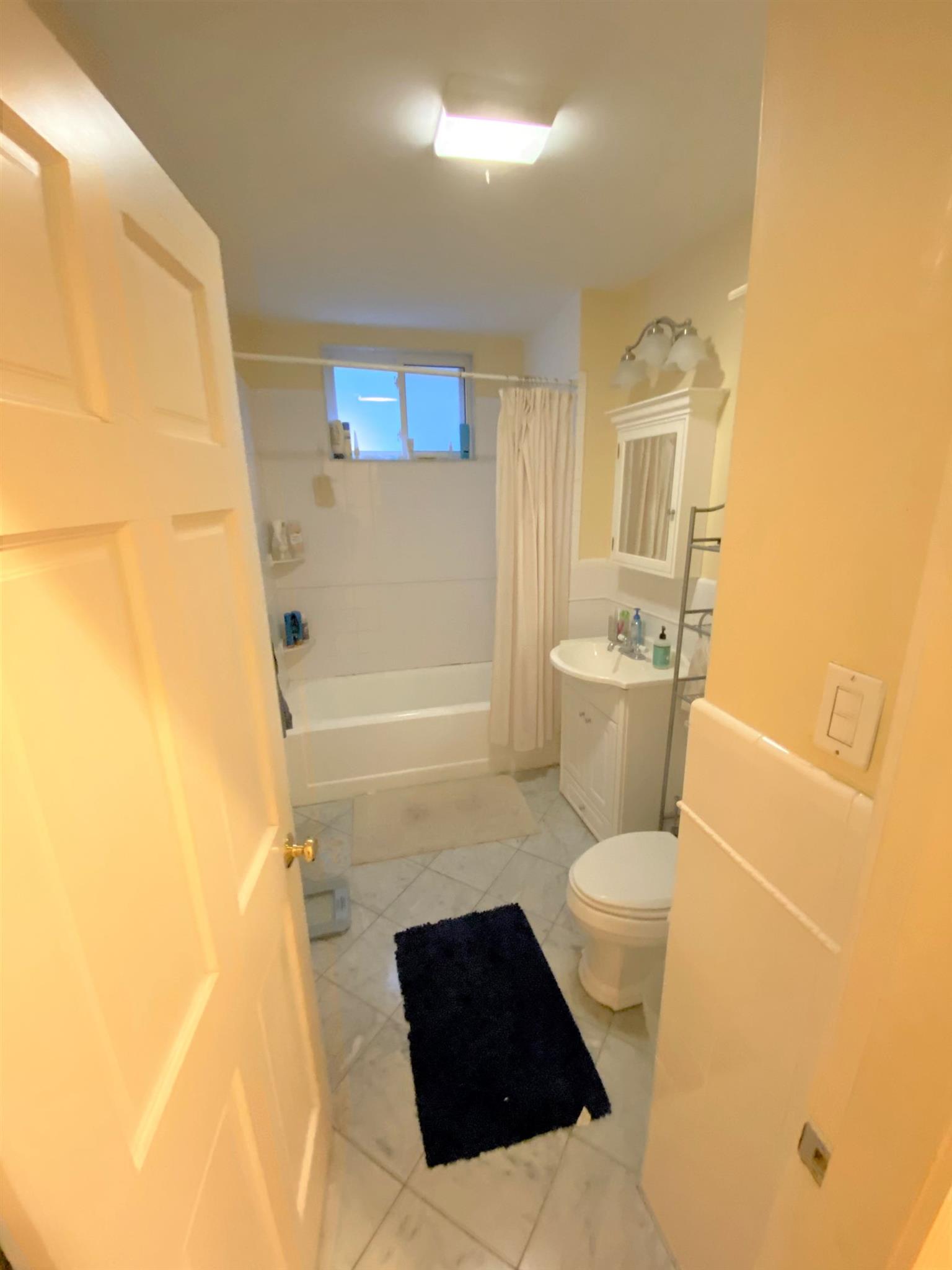 52 Maple Ave, Mid Cambridge