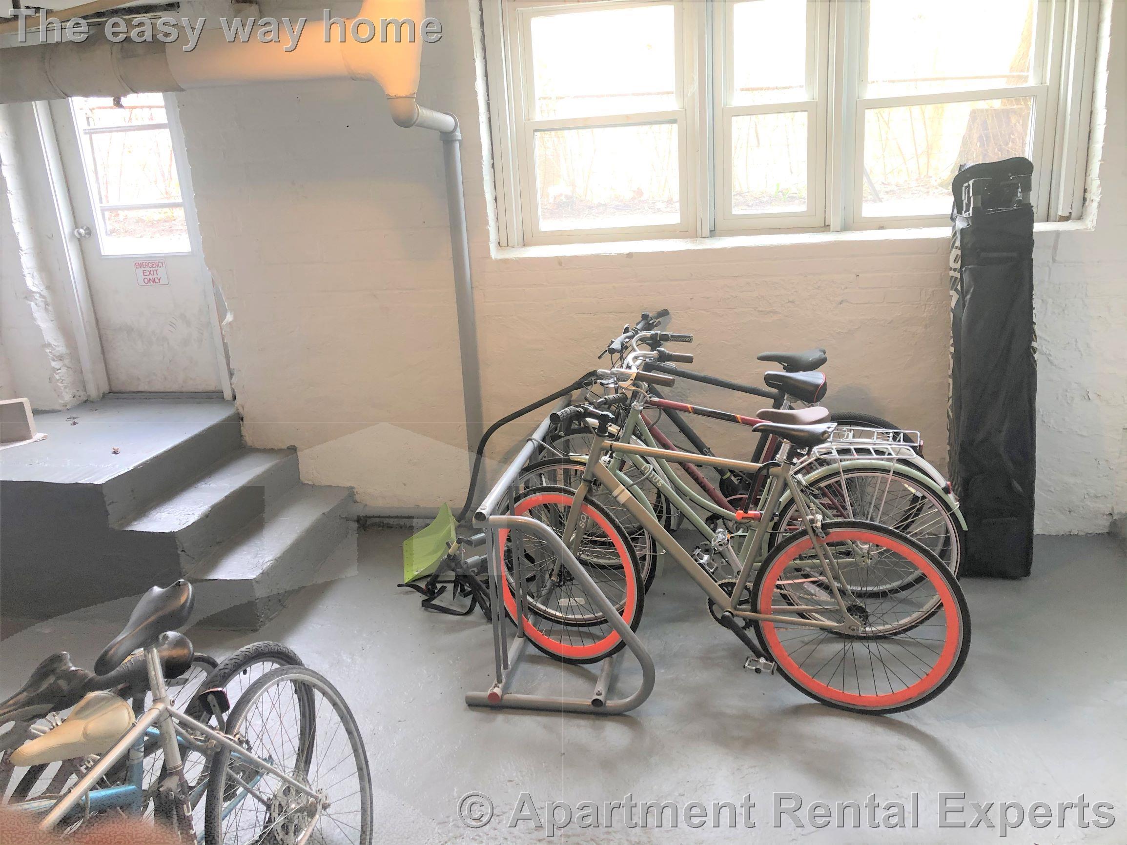 119 West Wyoming, Oak Grove - Pine Banks