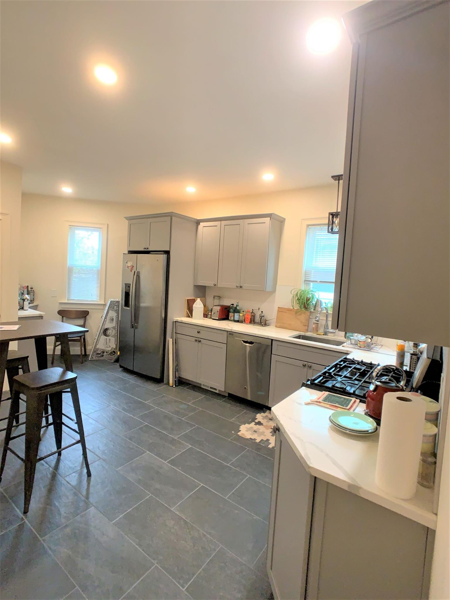 61 Webster Ave, Union Square