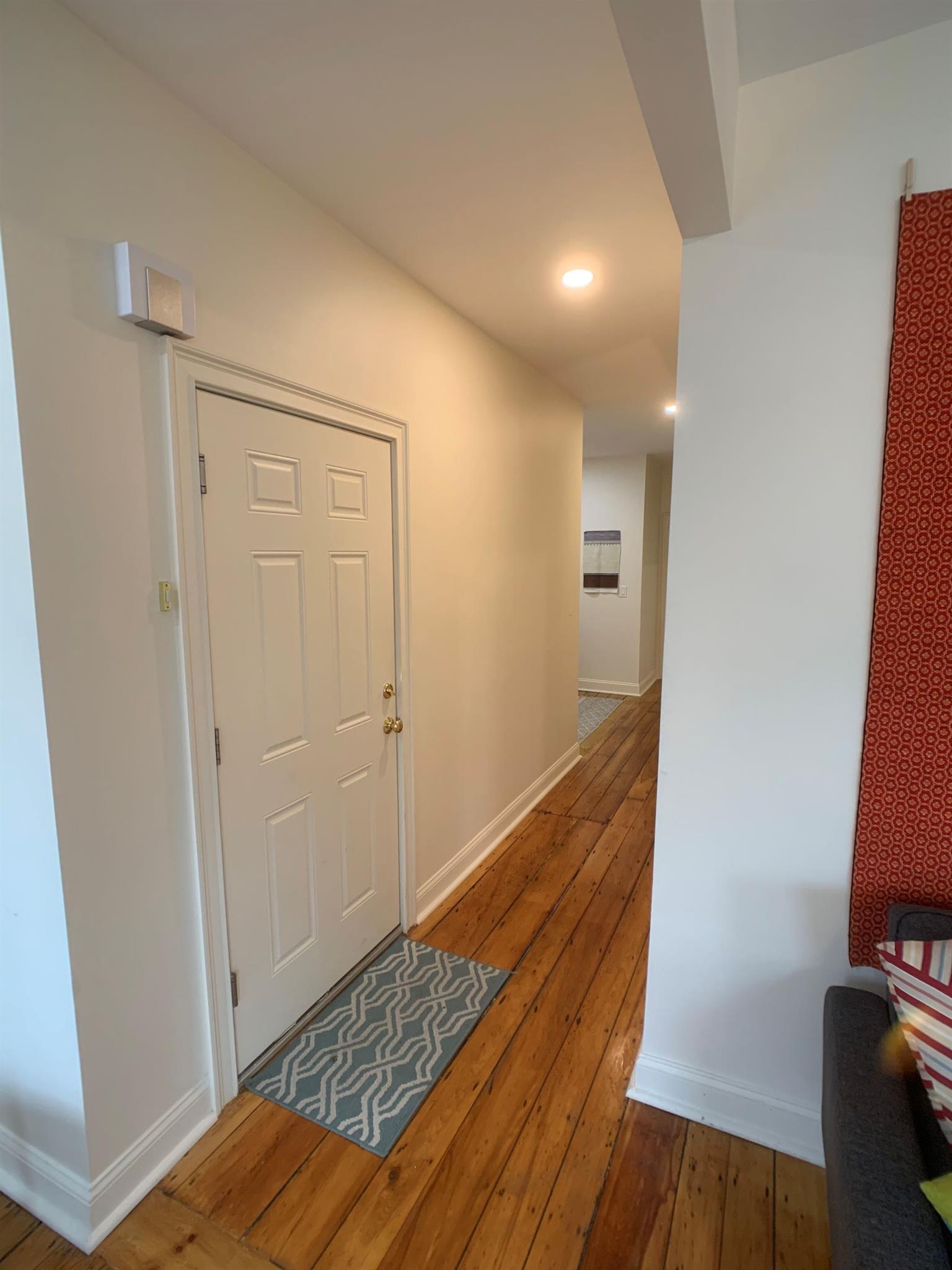 61 Webster Ave, Union Square