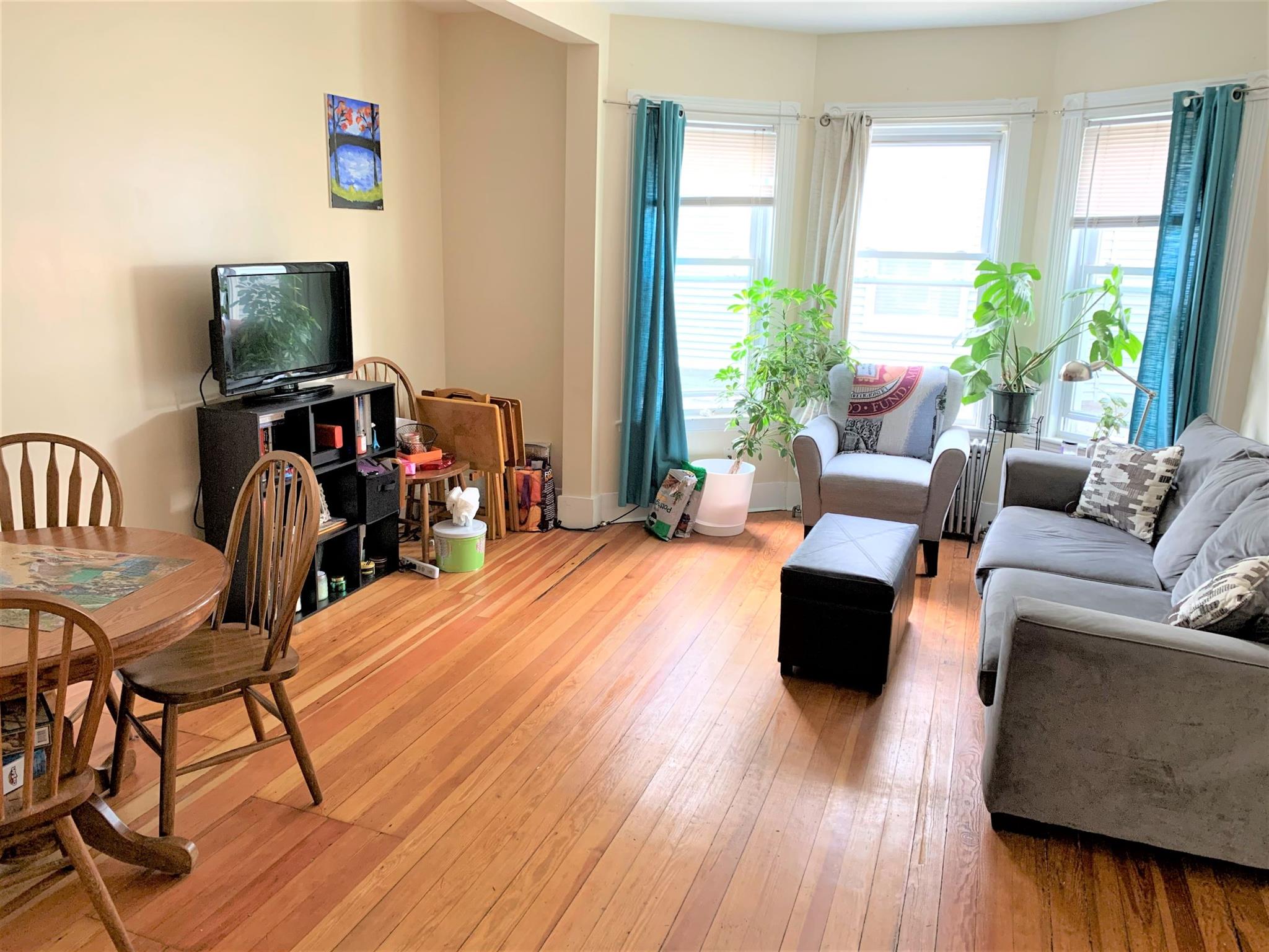 57 Marion St, Medford