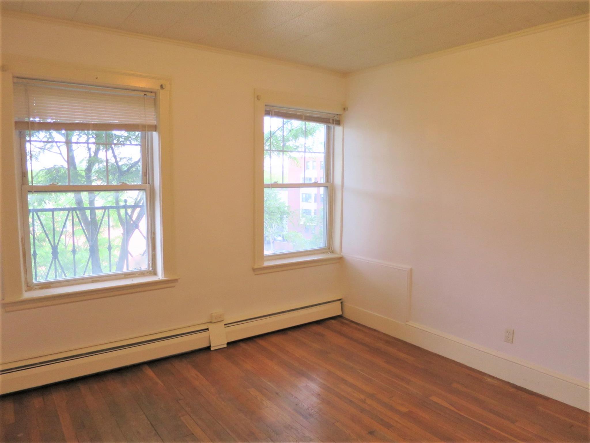 41 College Ave, Davis Square