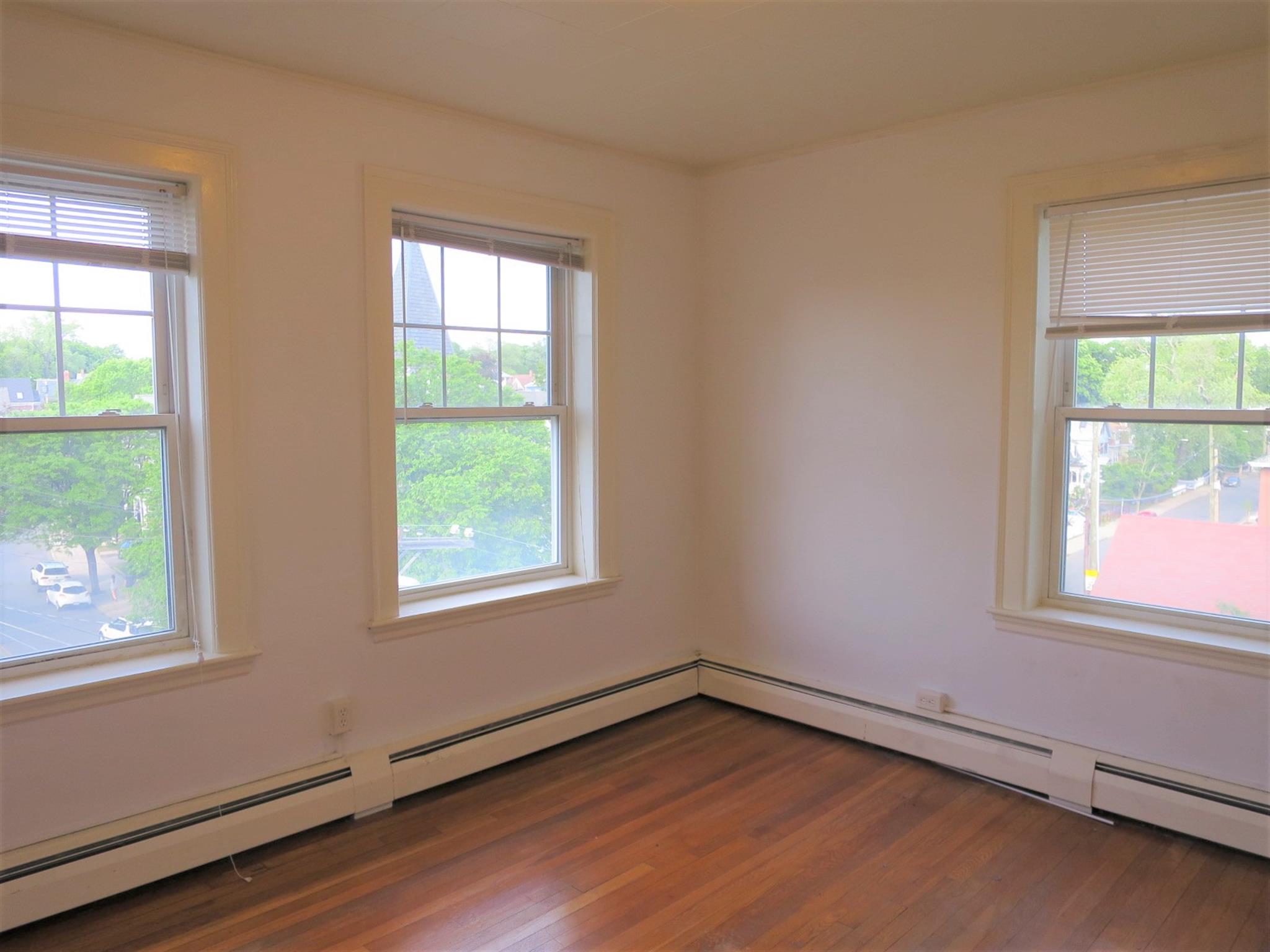 41 College Ave, Davis Square