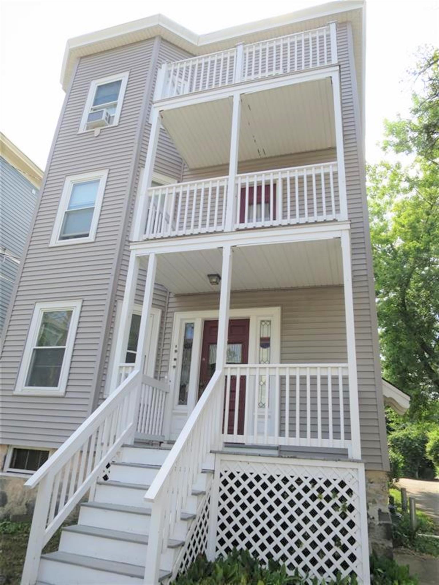 36 Standish St, Huron Village