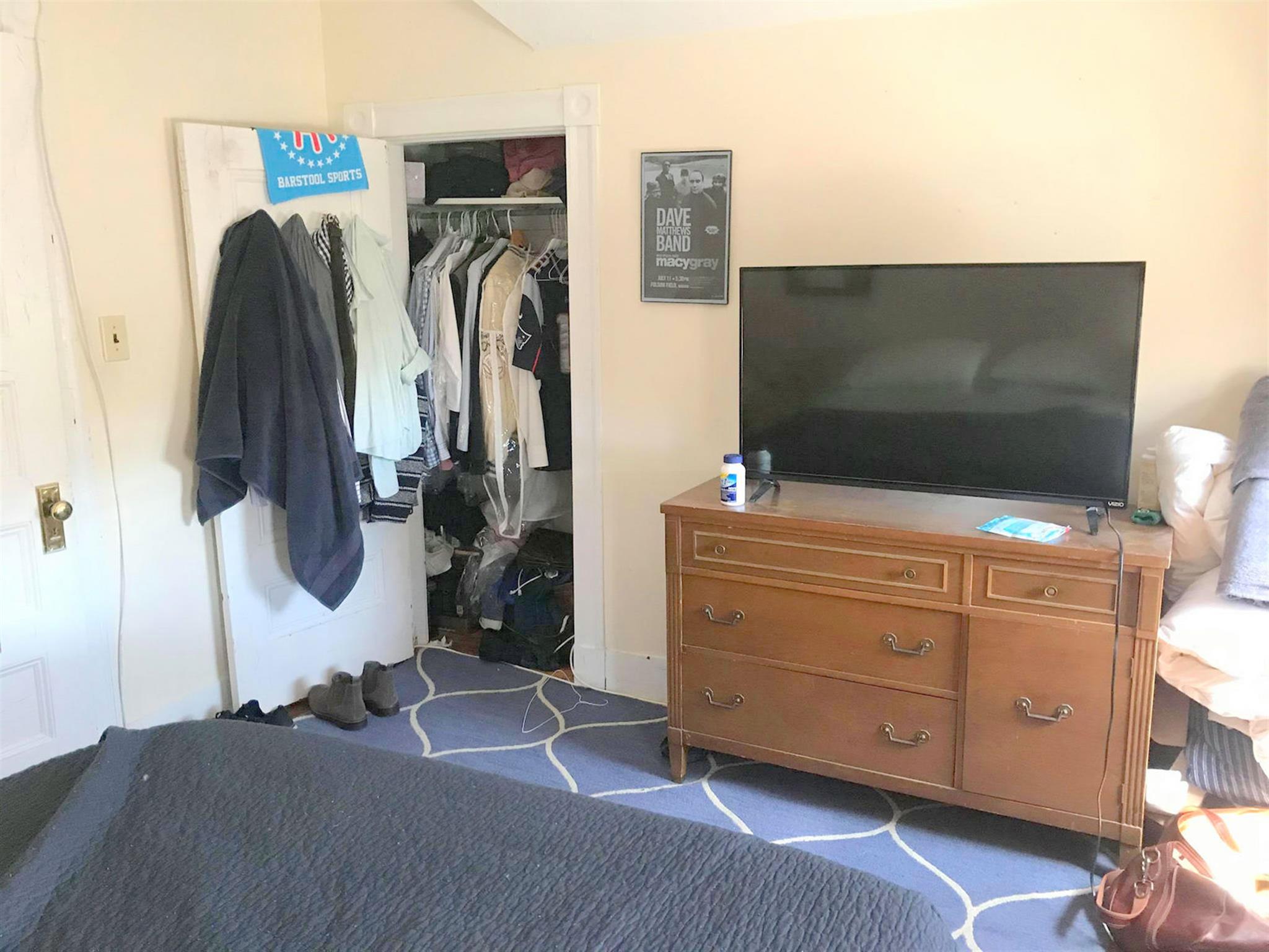 8 Russell Rd, Teele Square