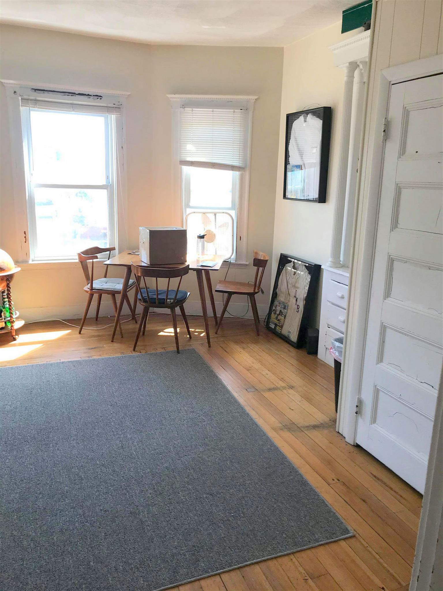 8 Russell Rd, Teele Square