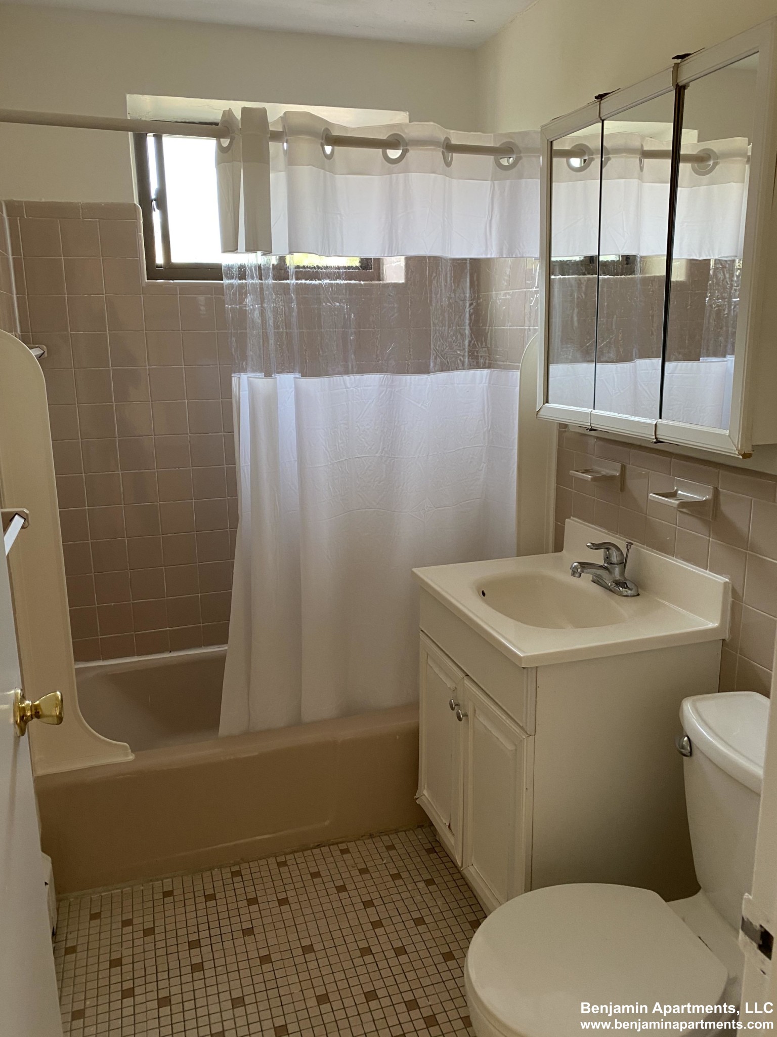 26 Allston St, Allston