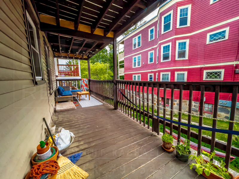 26 Saint Rose St, Jamaica Plain