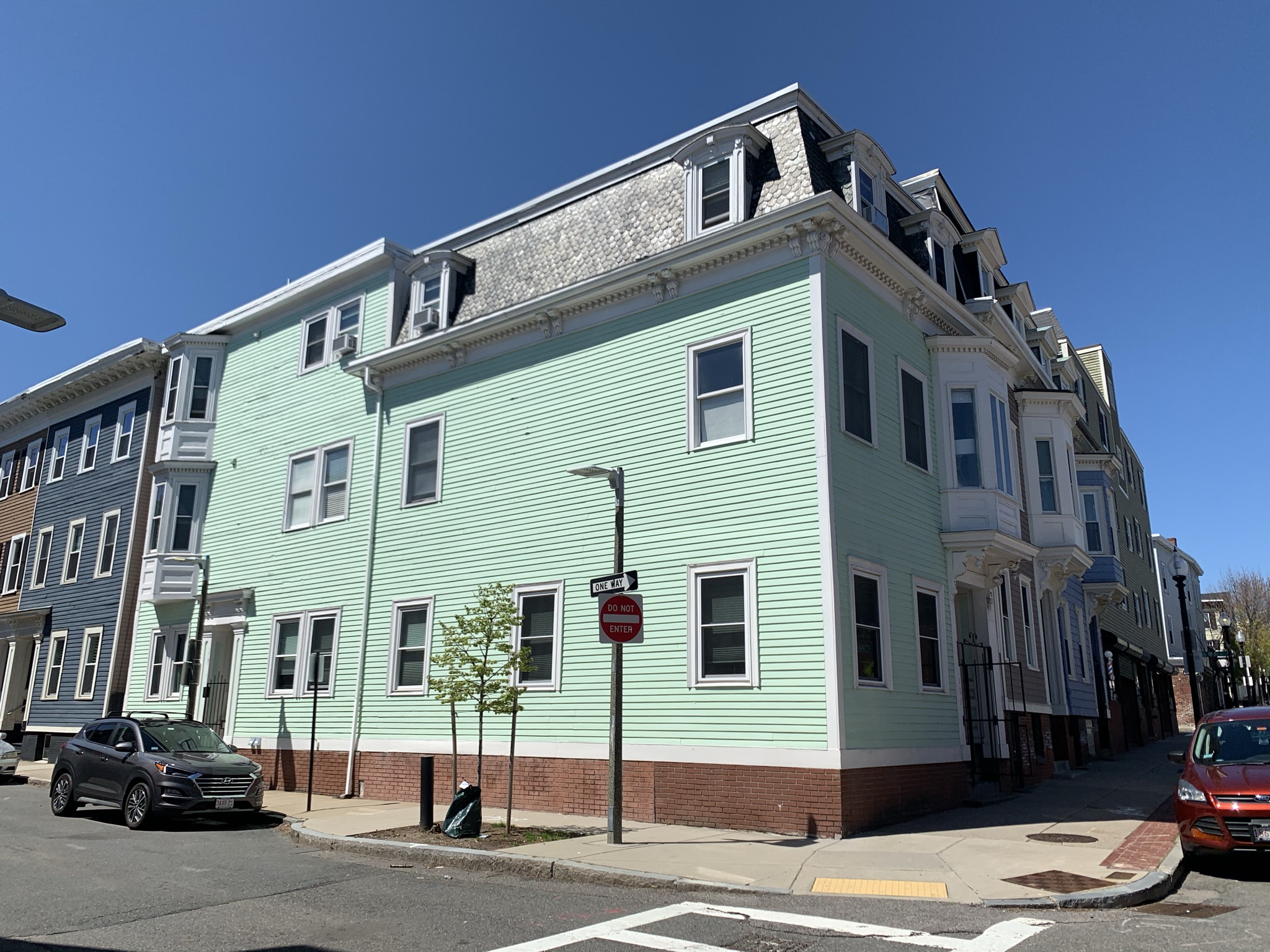 26 Trenton St, Charlestown