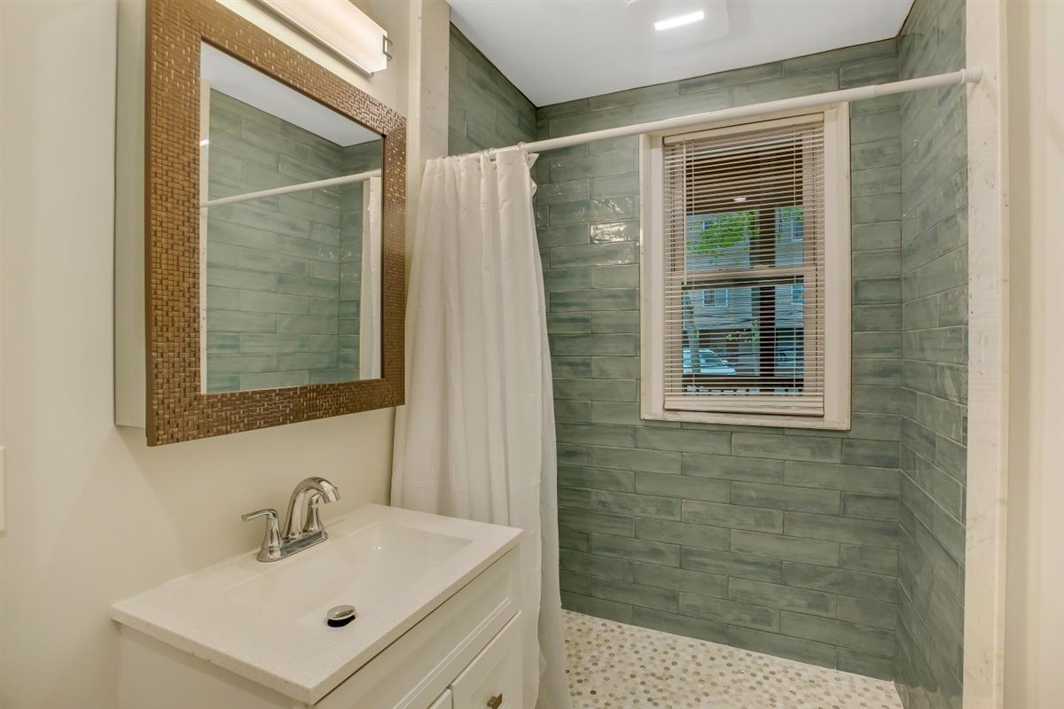 92 Corey Rd, Brighton