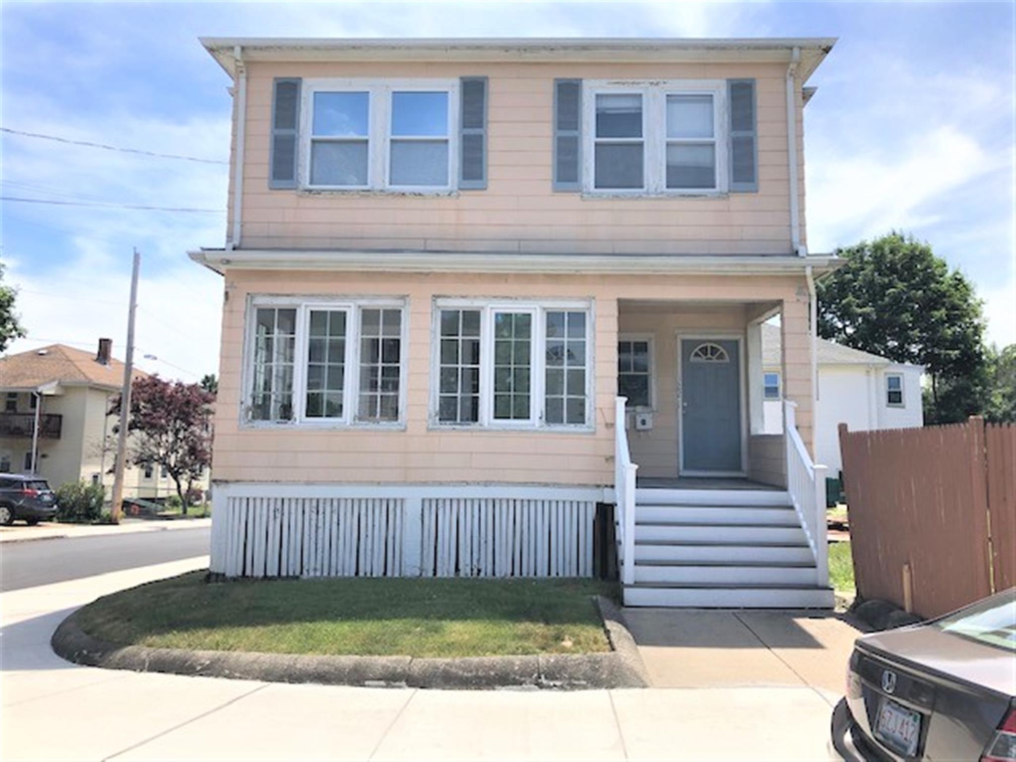 122 Frederick Ave, South Medford