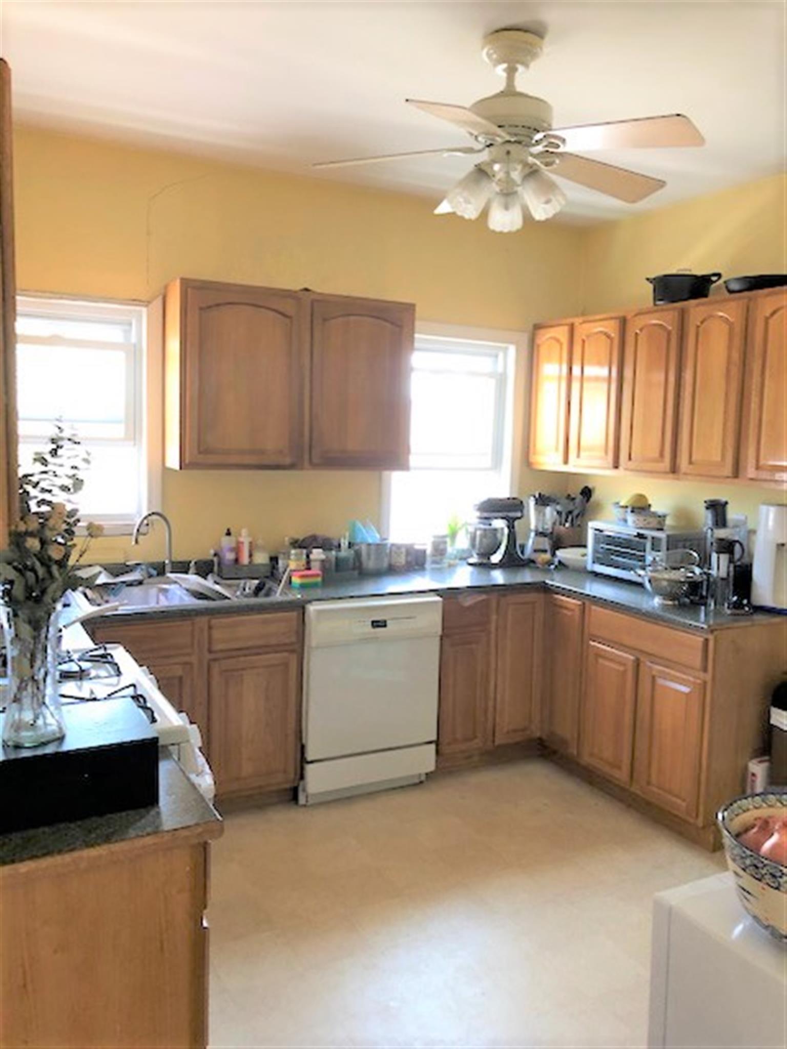 122 Frederick Ave, South Medford