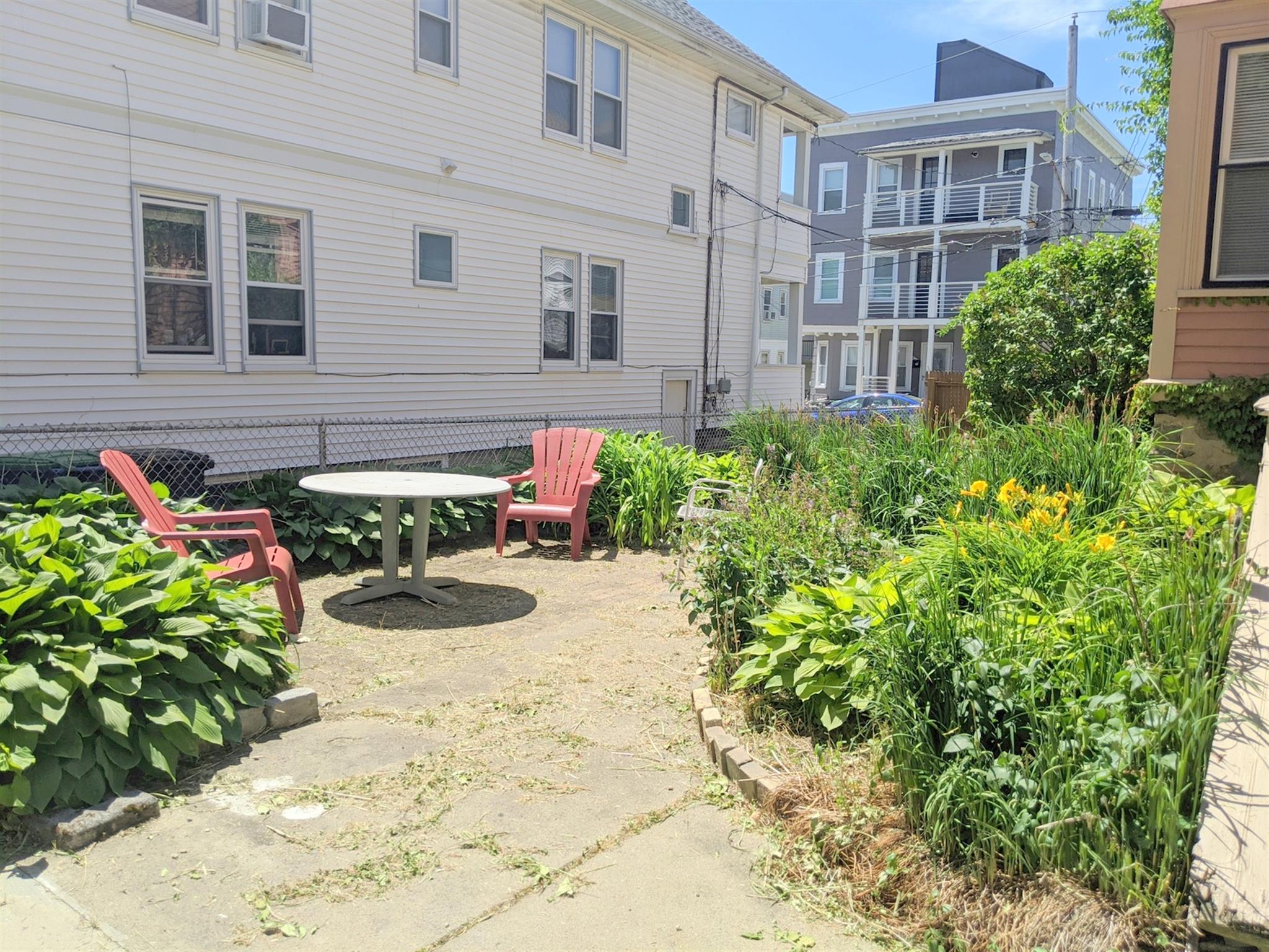 33 Ibbetson St, Porter Square