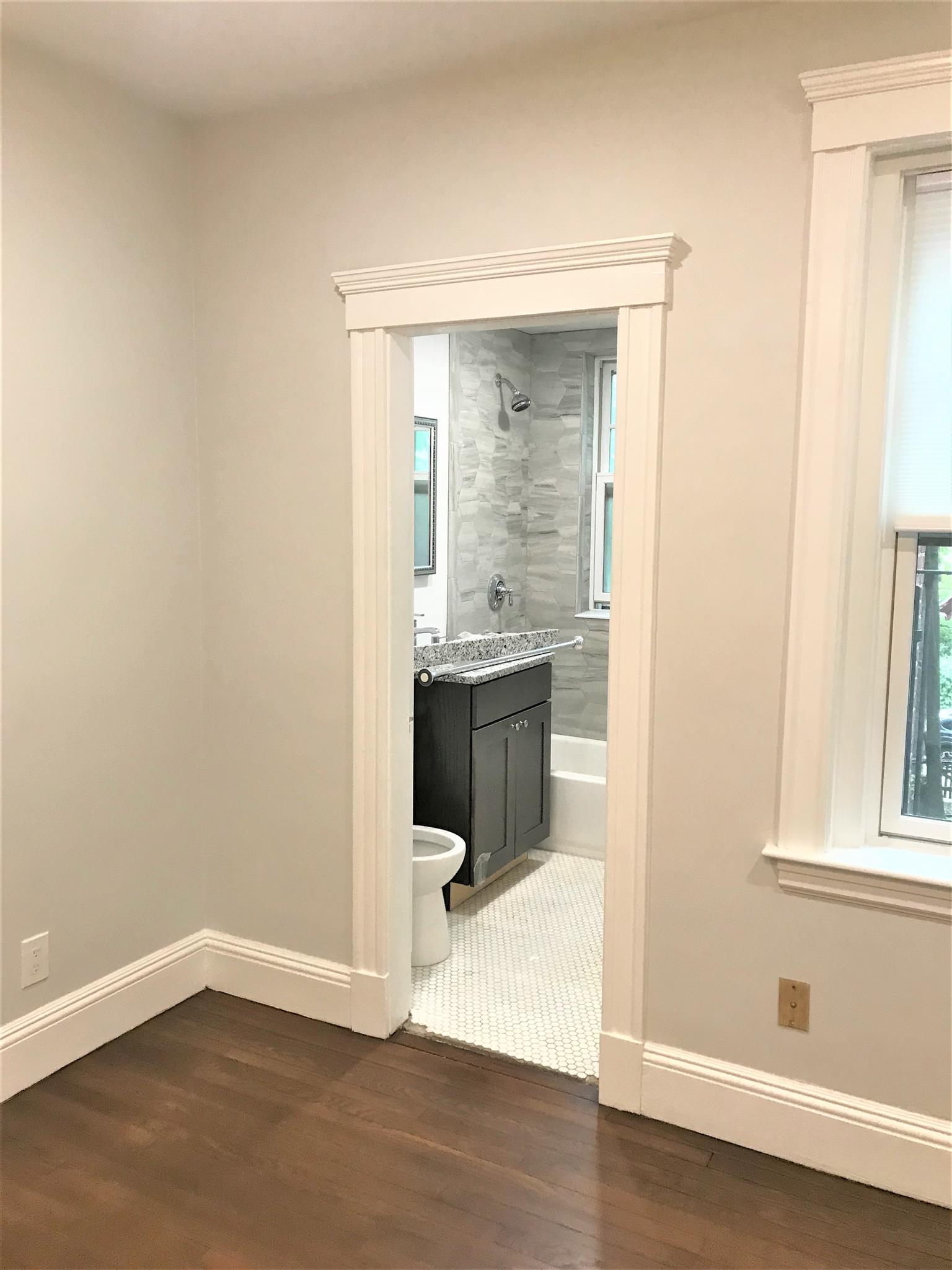 1699 Cambridge St, Harvard Square