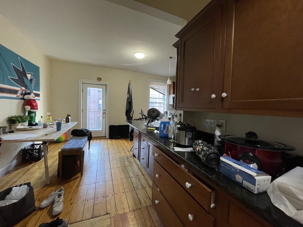 24 Worthington St, Mission Hill