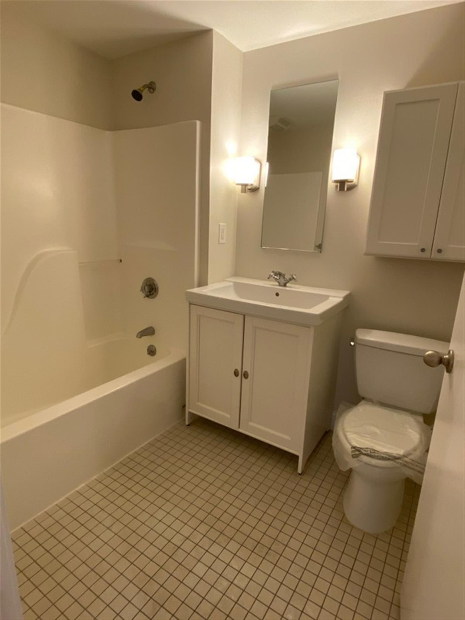 1008 Massachusetts Ave, Harvard Square