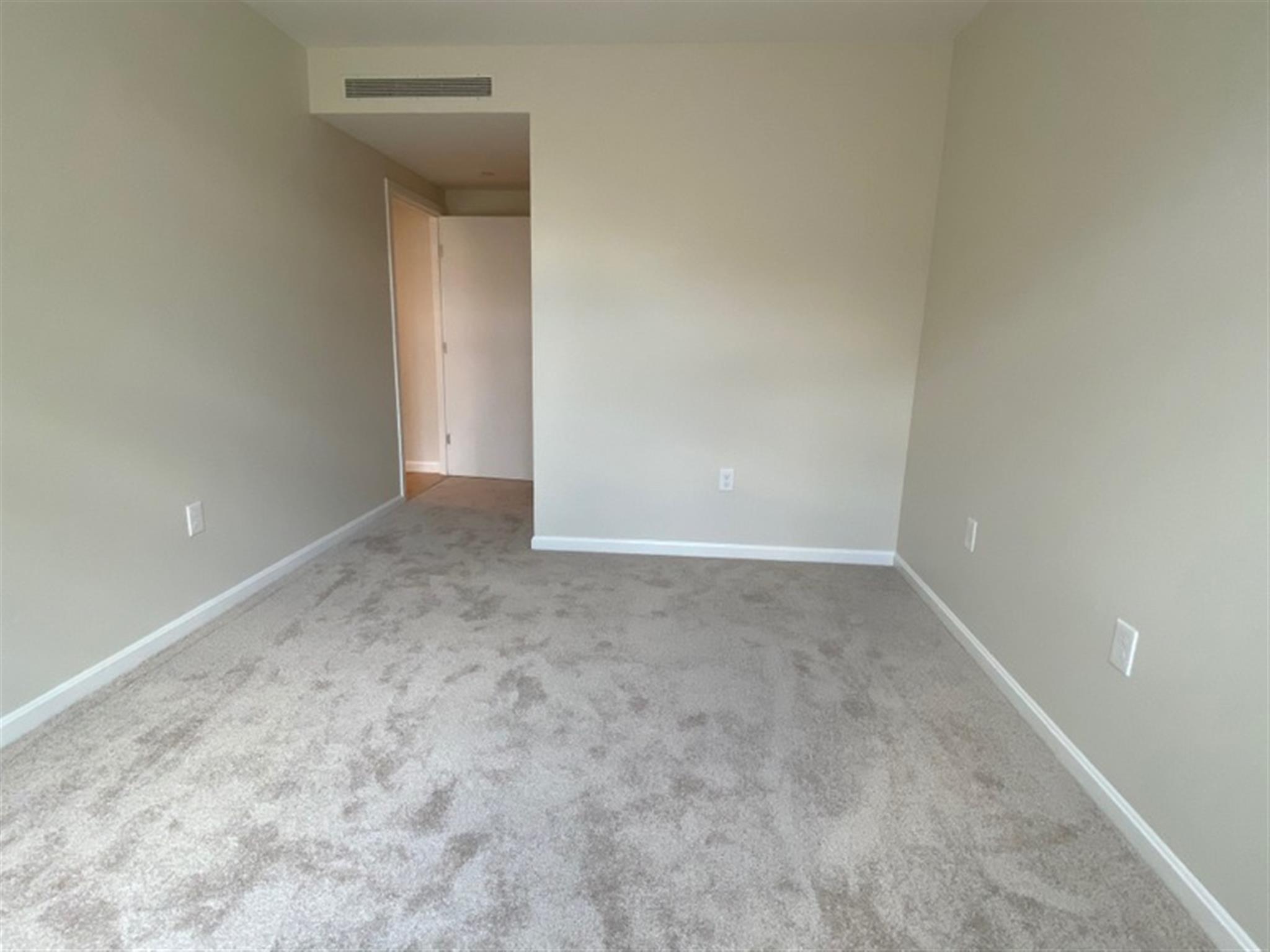 1008 Massachusetts Ave, Harvard Square