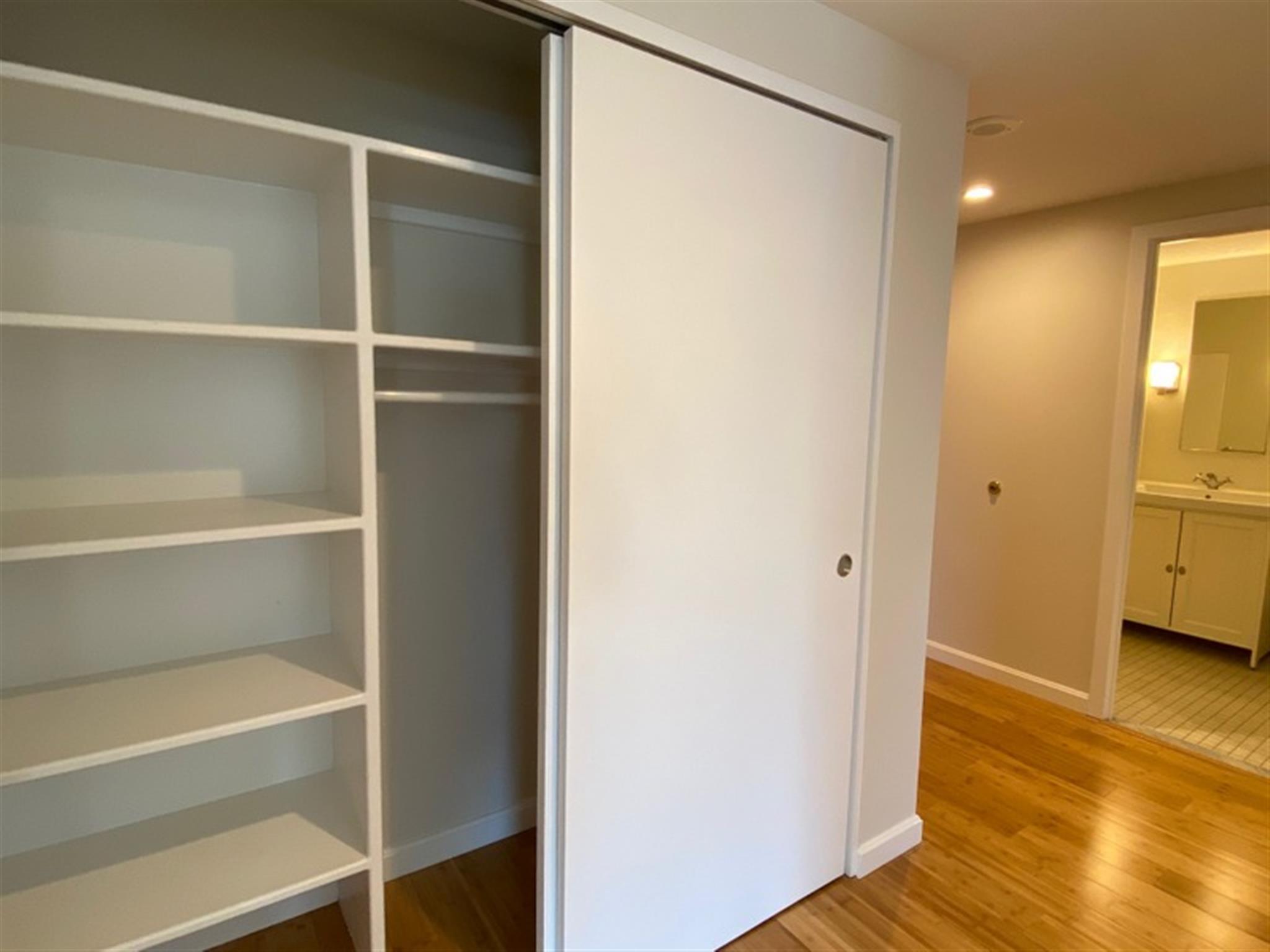 1008 Massachusetts Ave, Harvard Square