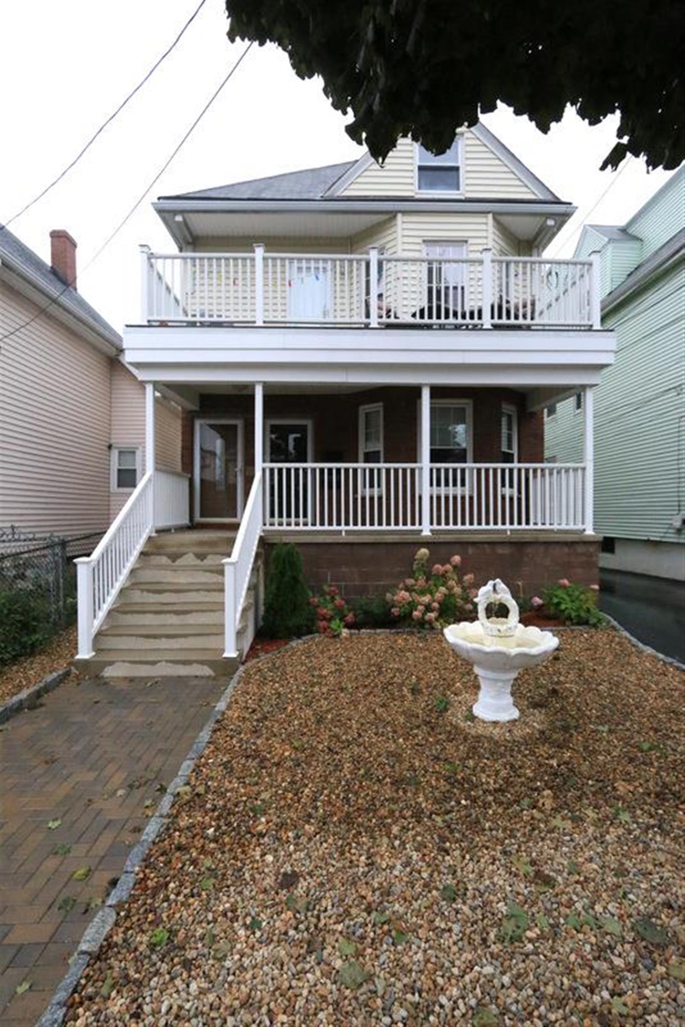 590 Main St, South Medford