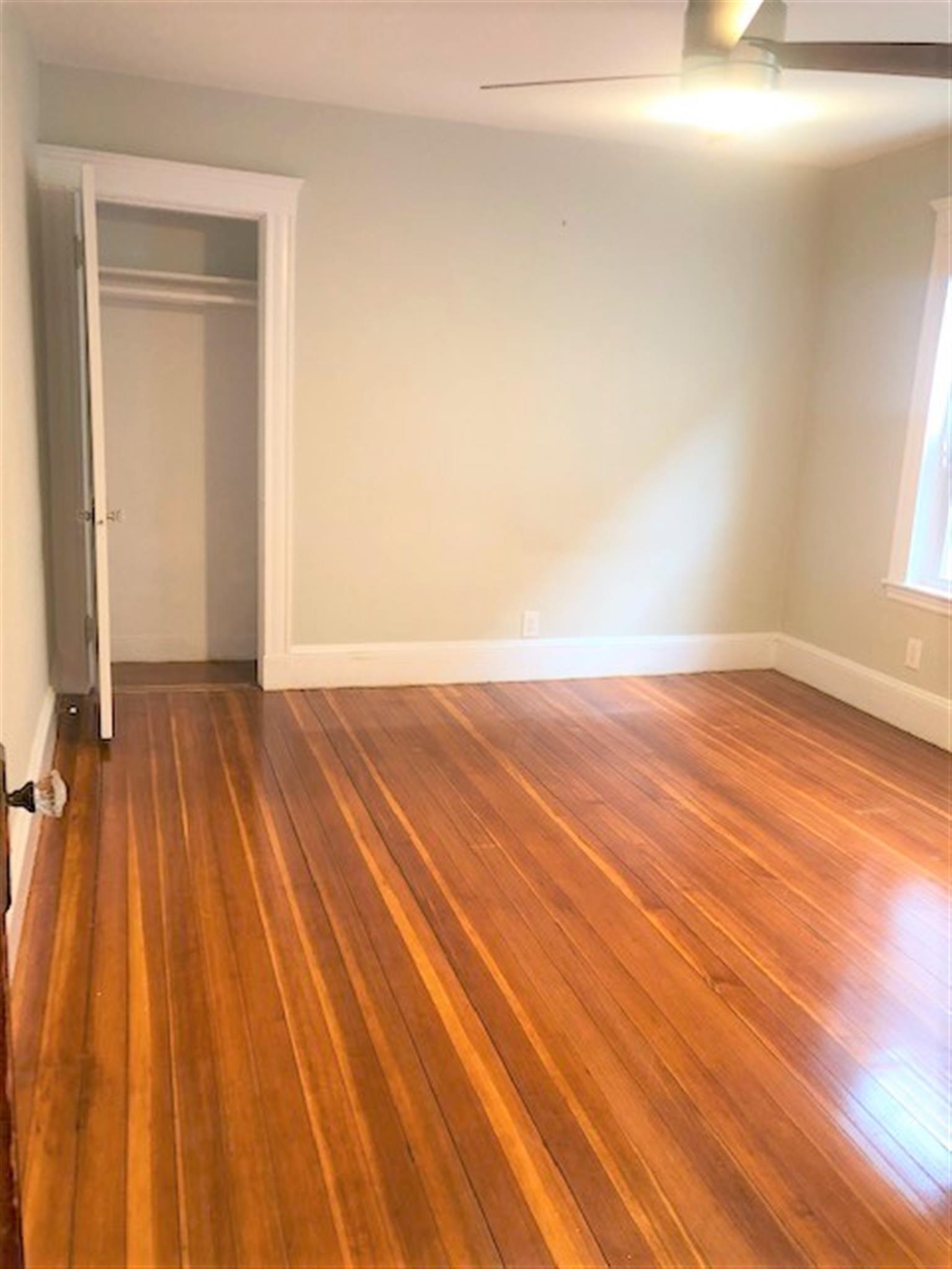 54 Hamilton St, Medford