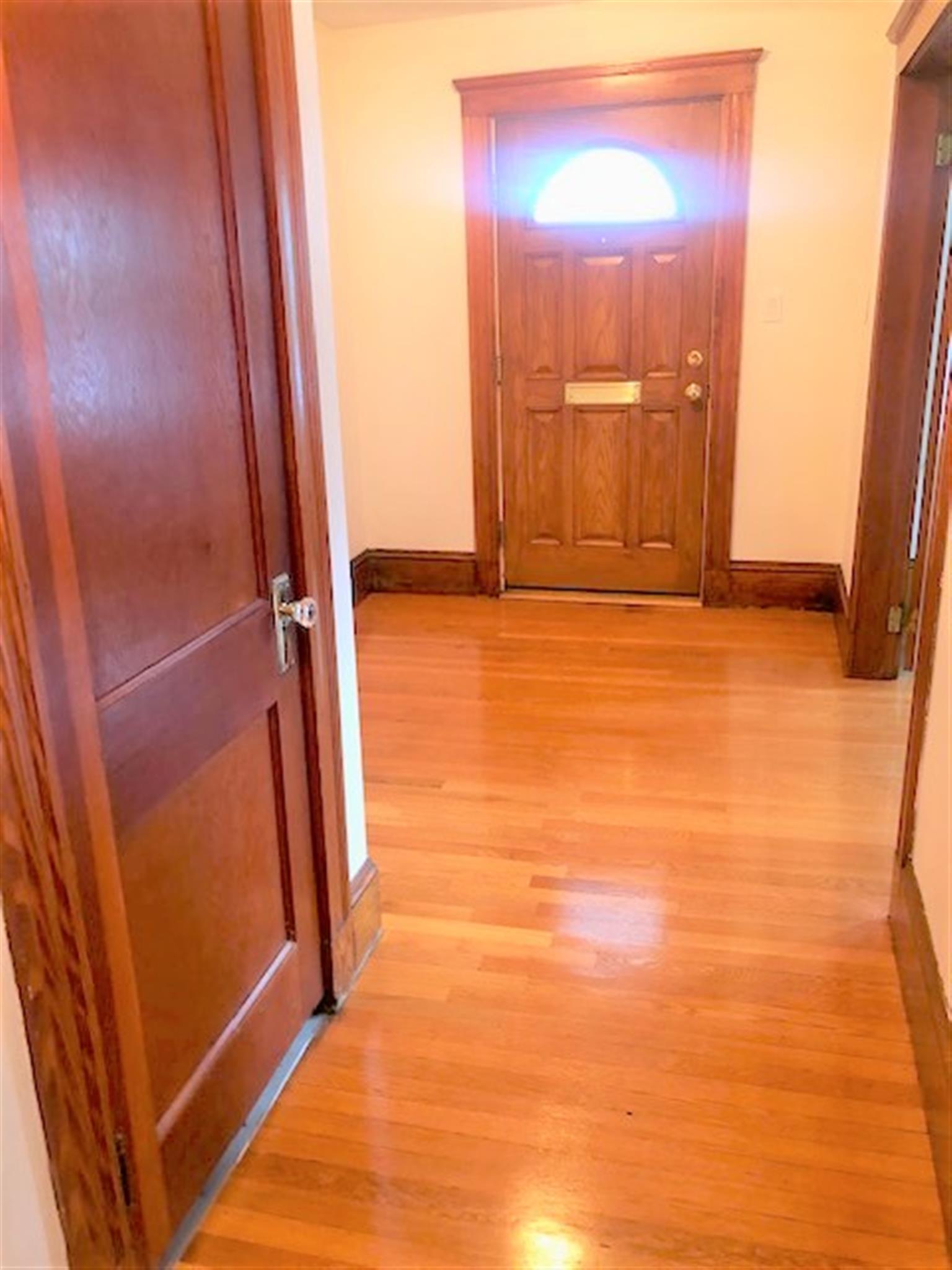 54 Hamilton St, Medford