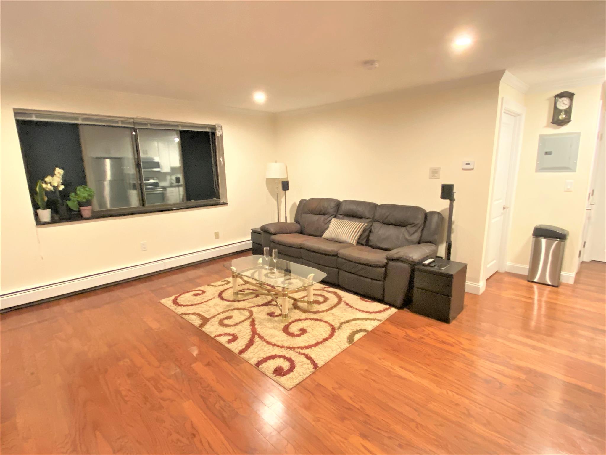 6 Blair Pl, North Cambridge