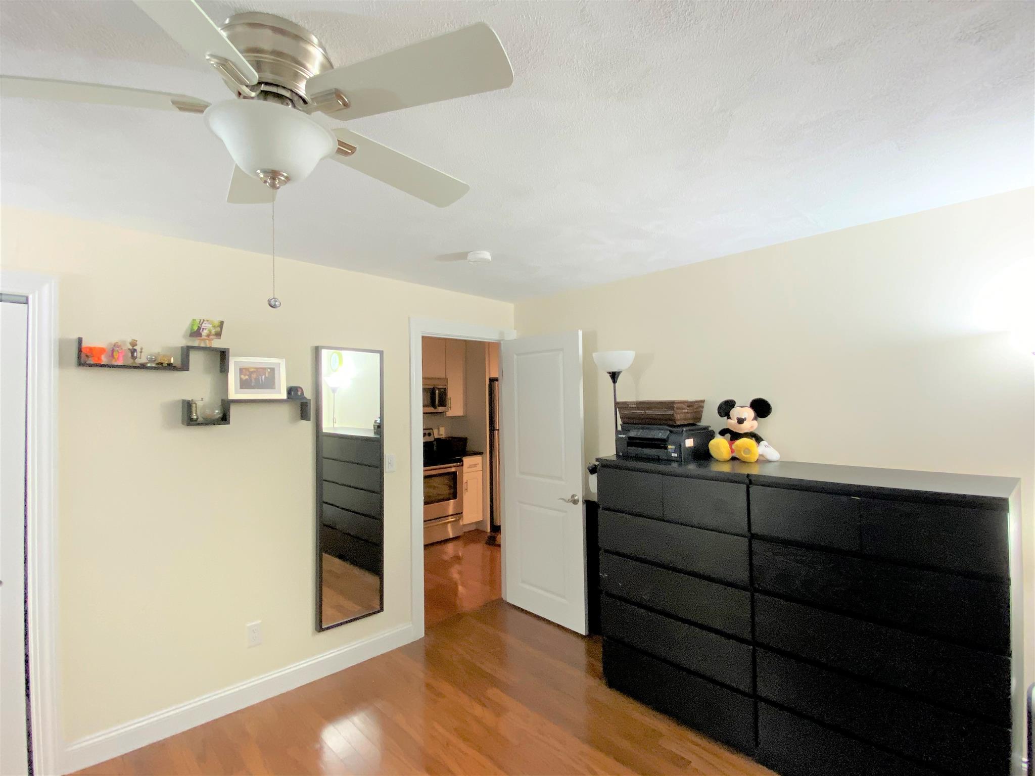 6 Blair Pl, Porter Square