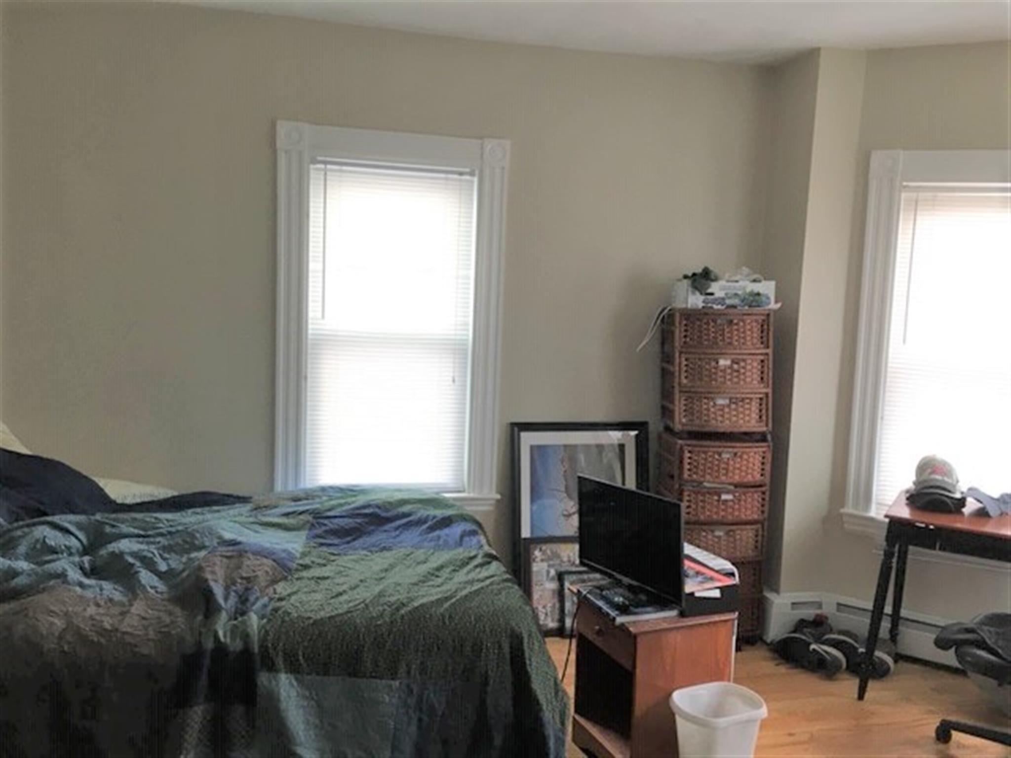 515 Medford St, Magoun Square