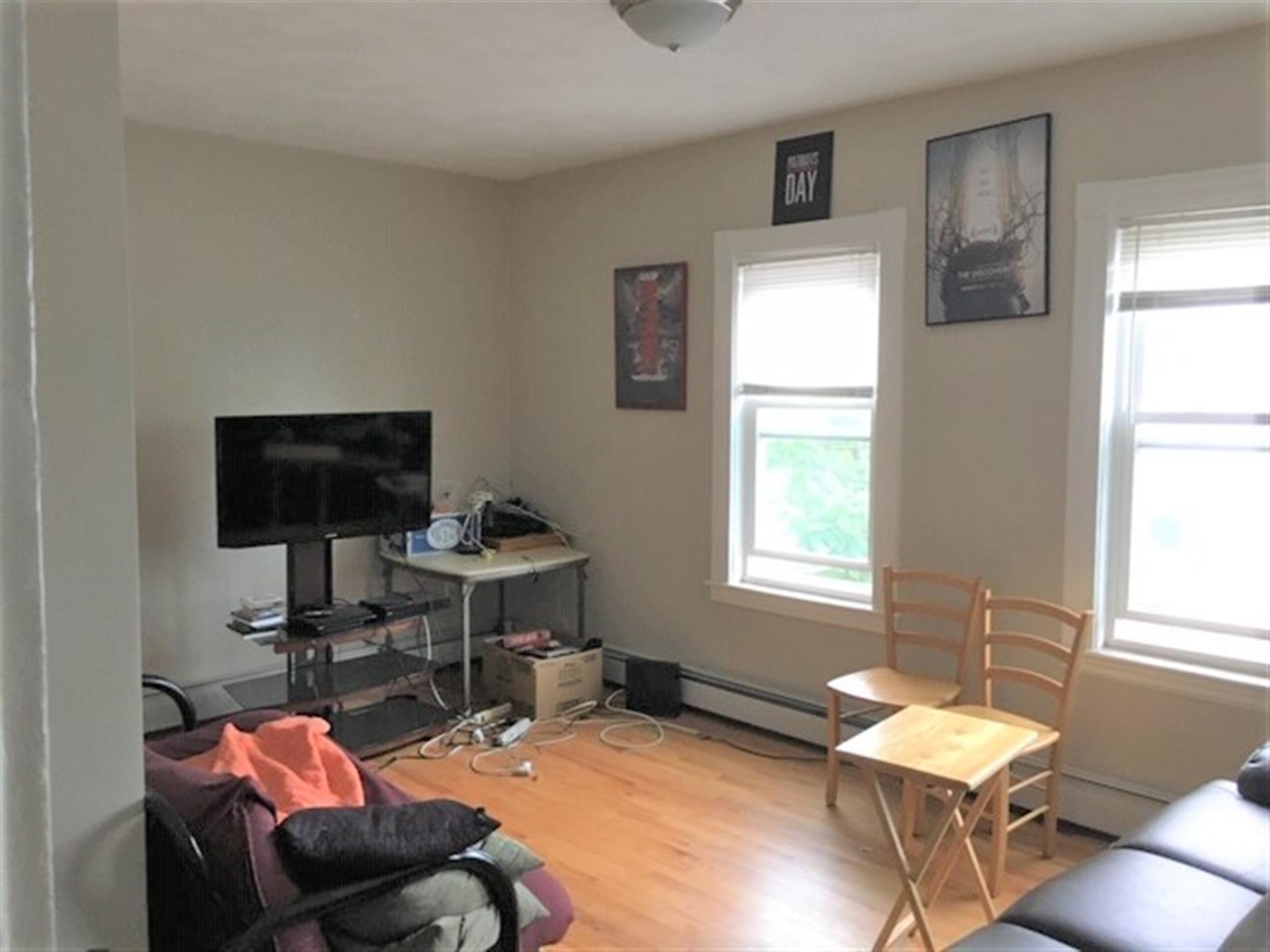 515 Medford St, Magoun Square