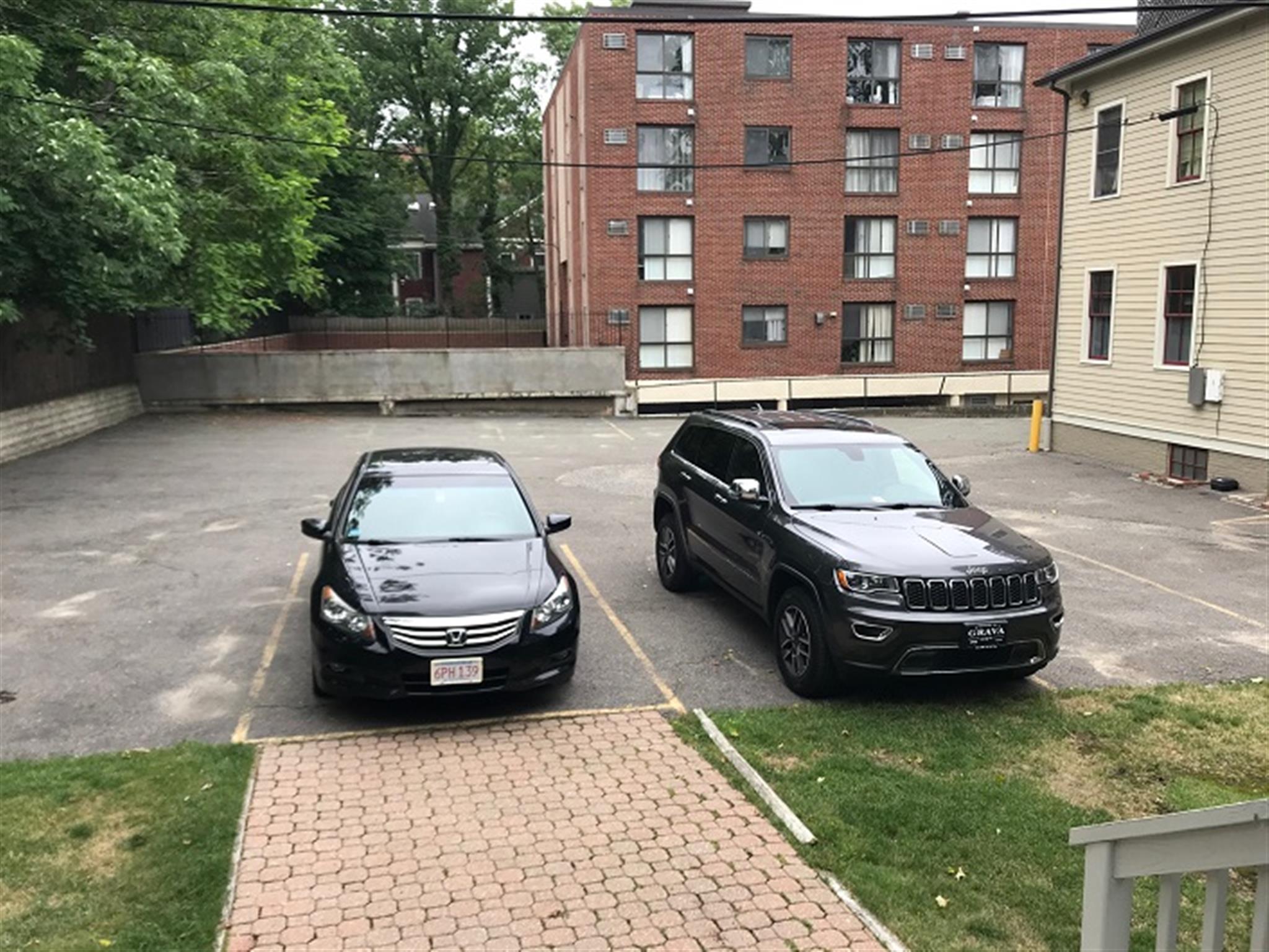 364 Harvard St, Harvard Square