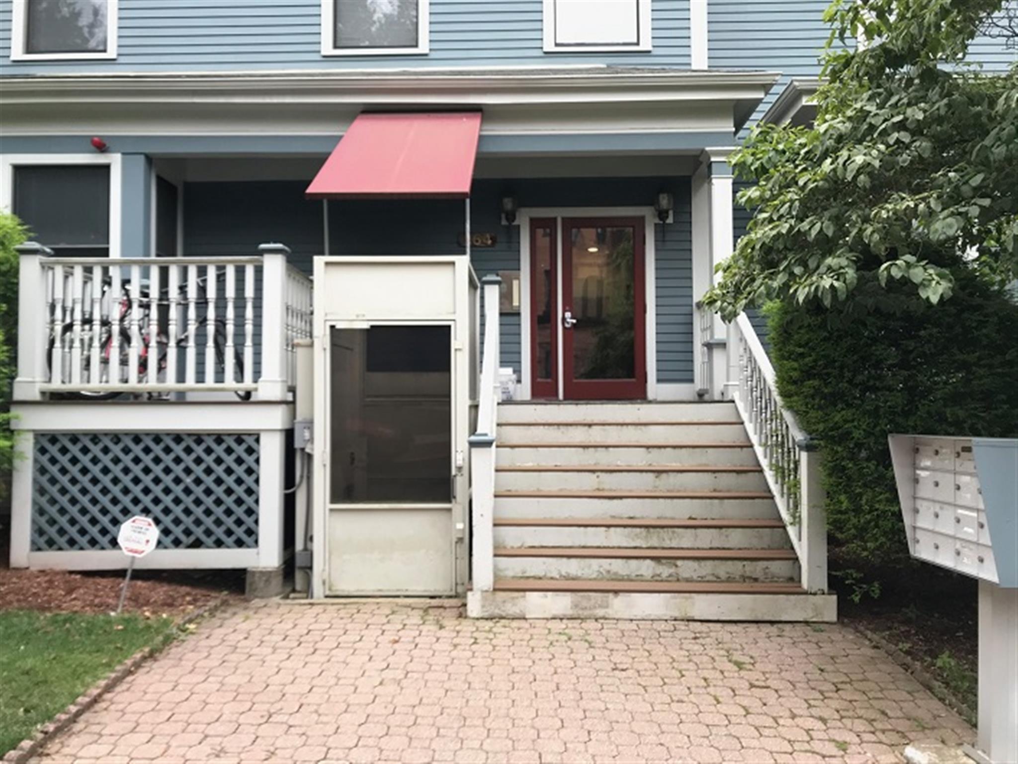 364 Harvard St, Harvard Square