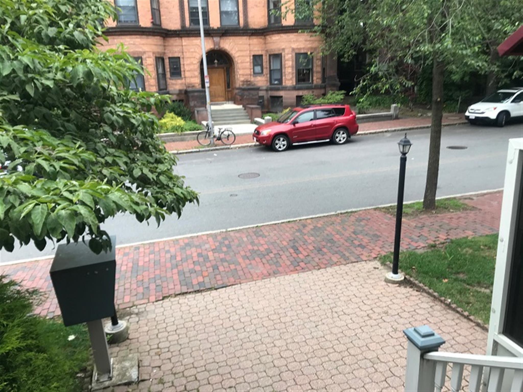 364 Harvard St, Harvard Square